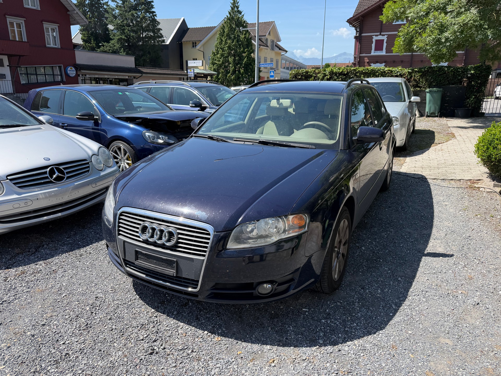 AUDI A4 Avant 1.8 Turbo-image-0