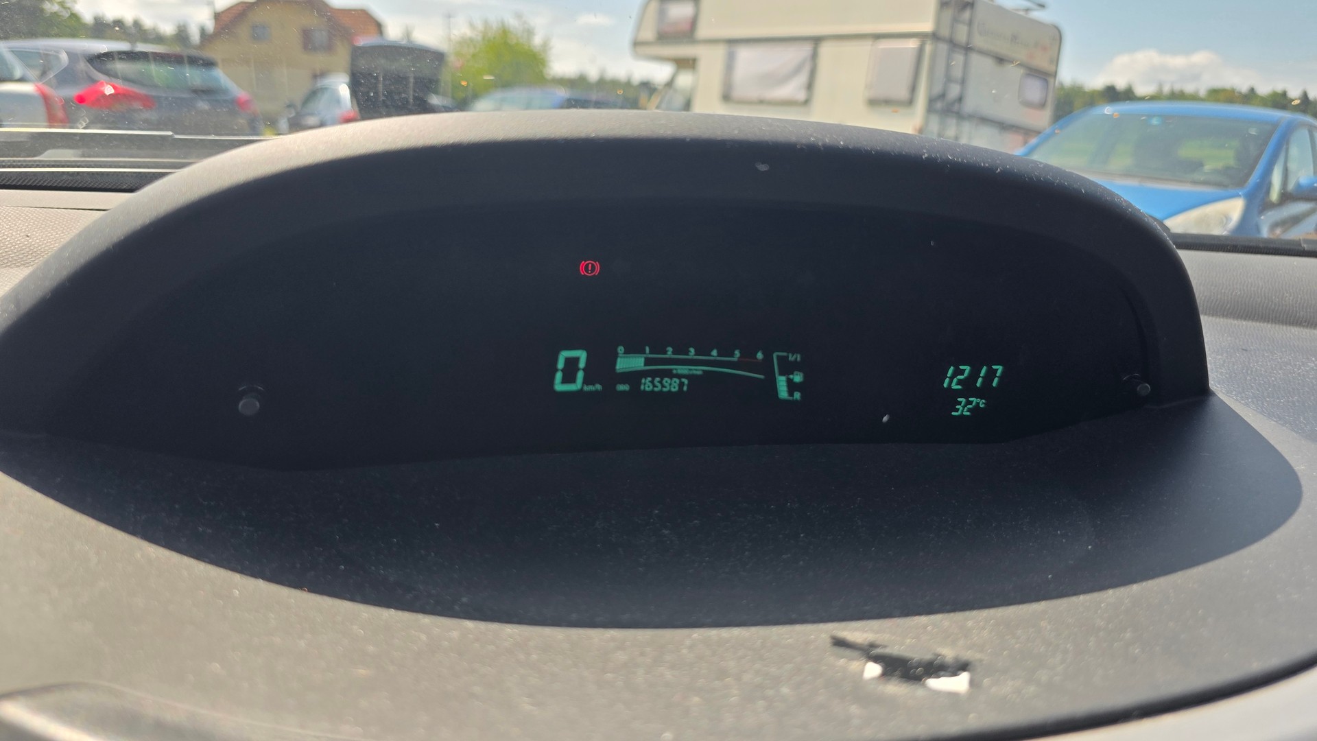 TOYOTA Yaris 1.4 D-4D Linea Terra-image-9