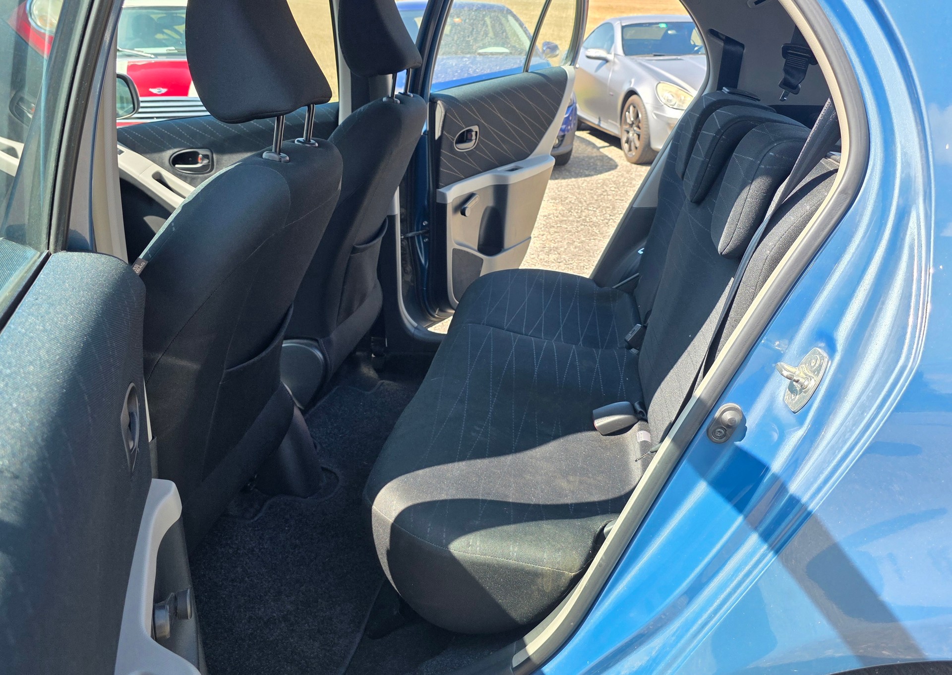 TOYOTA Yaris 1.4 D-4D Linea Terra-image-6