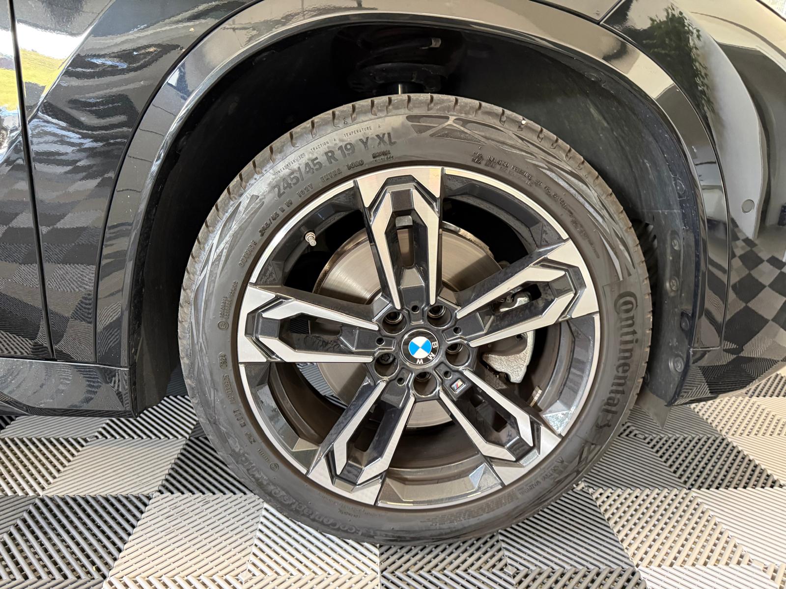 BMW X1 xDrive 23i 48V M Sport *Attelage automatique *Head up-image-28