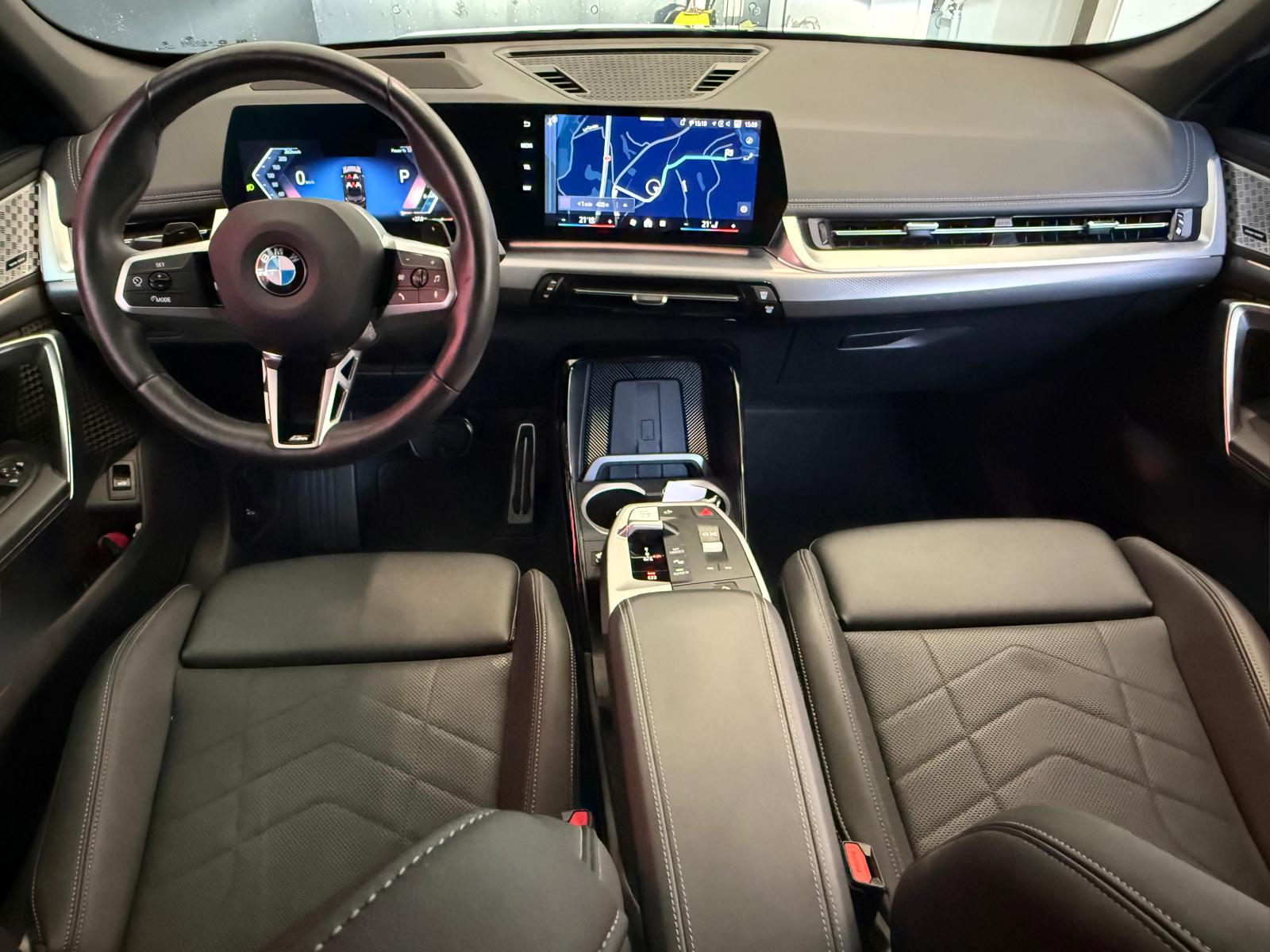 BMW X1 xDrive 23i 48V M Sport *Attelage automatique *Head up-image-13