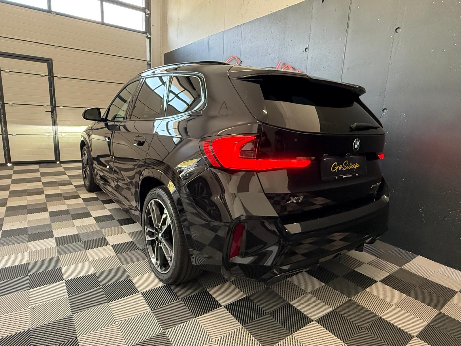 BMW X1 xDrive 23i 48V M Sport *Attelage automatique *Head up-image-3