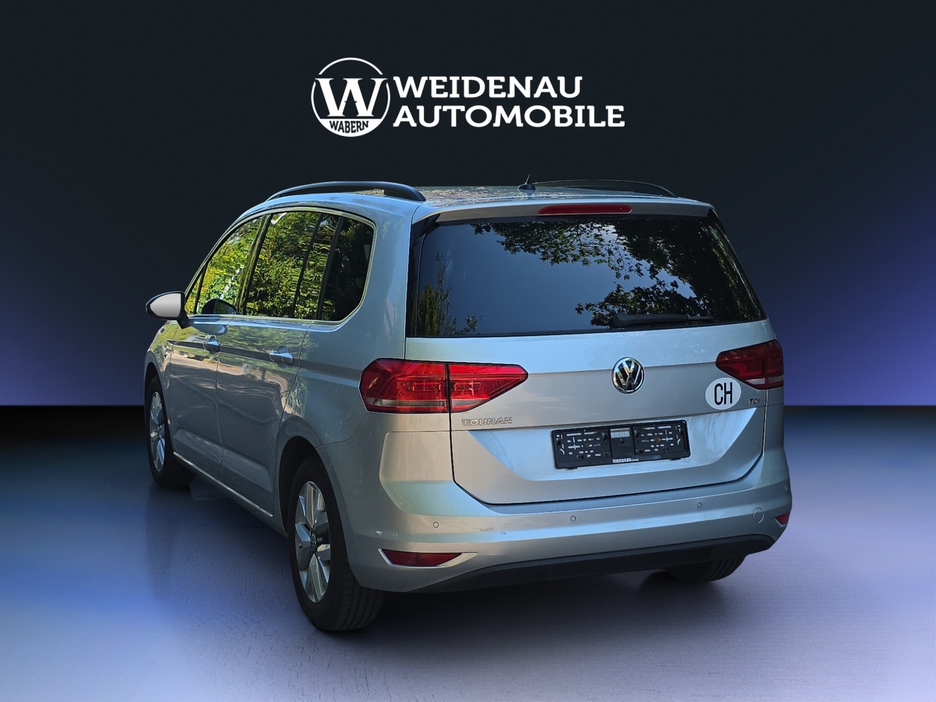 VW Touran 1.6 TDI BlueMotion Technology Trendline DSG-image-3