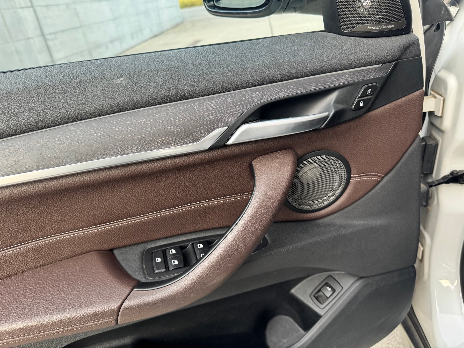BMW X1 xDrive 20d xLine Steptronic-image-17