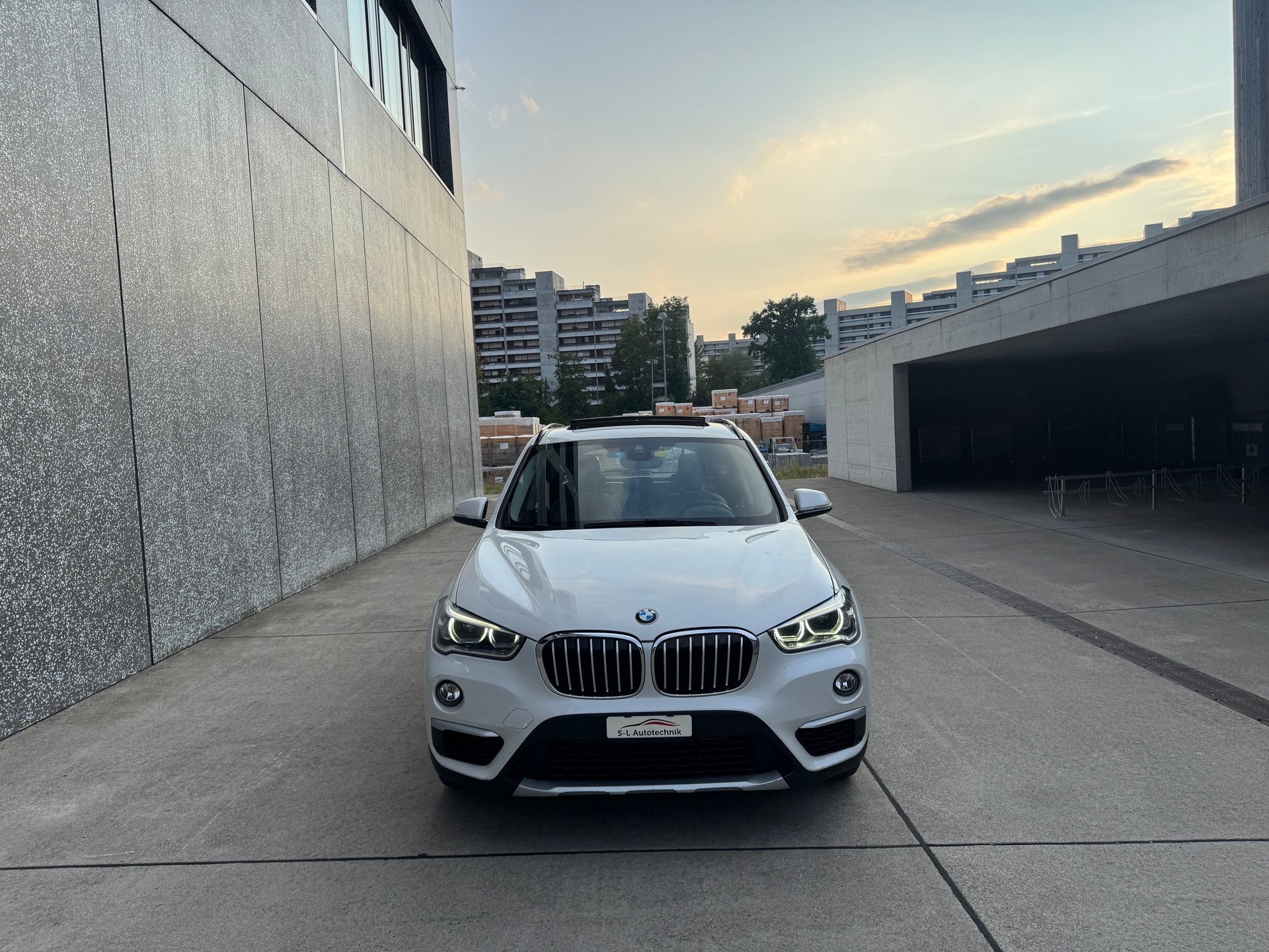 BMW X1 xDrive 20d xLine Steptronic-image-1