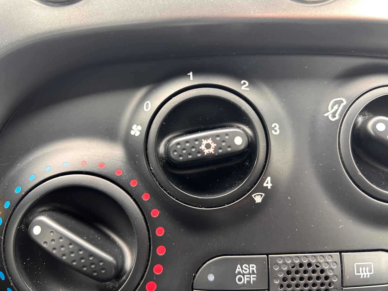 FIAT 500 0.9 Twinair Turbo Lounge-image-23