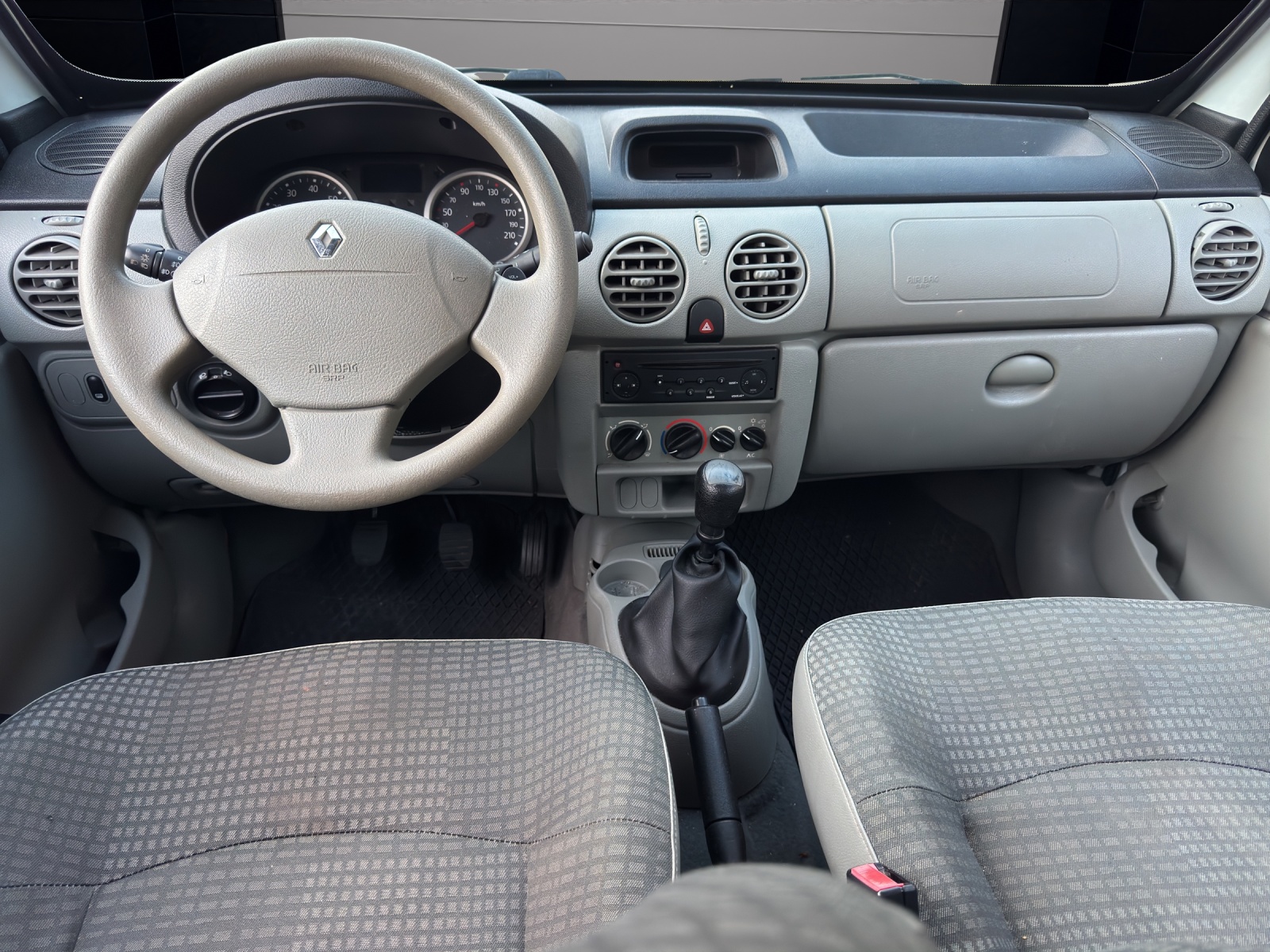 RENAULT Kangoo 1.6 16V Expression-image-6