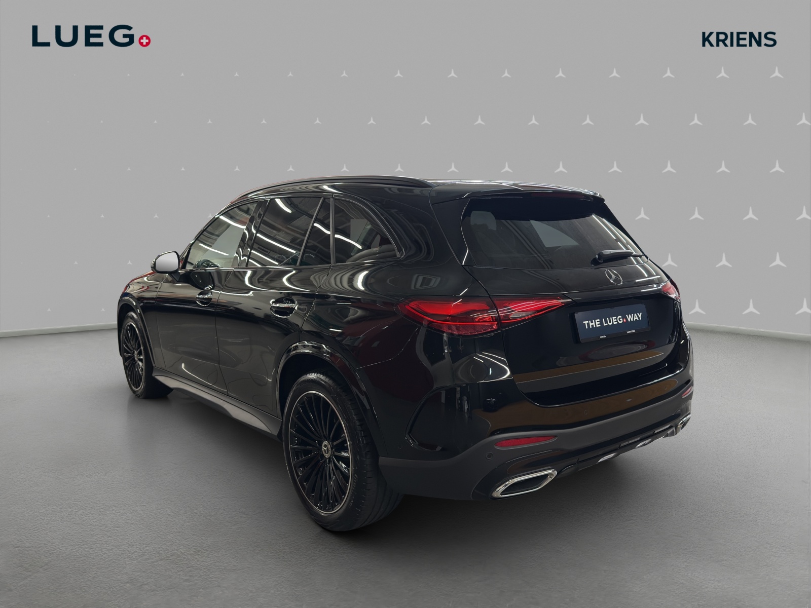 MERCEDES-BENZ GLC 450 d 4M - AMG / DISTRONIC / 360 Grad Kamera / Panorama-Dach / Head-Up Display-image-2