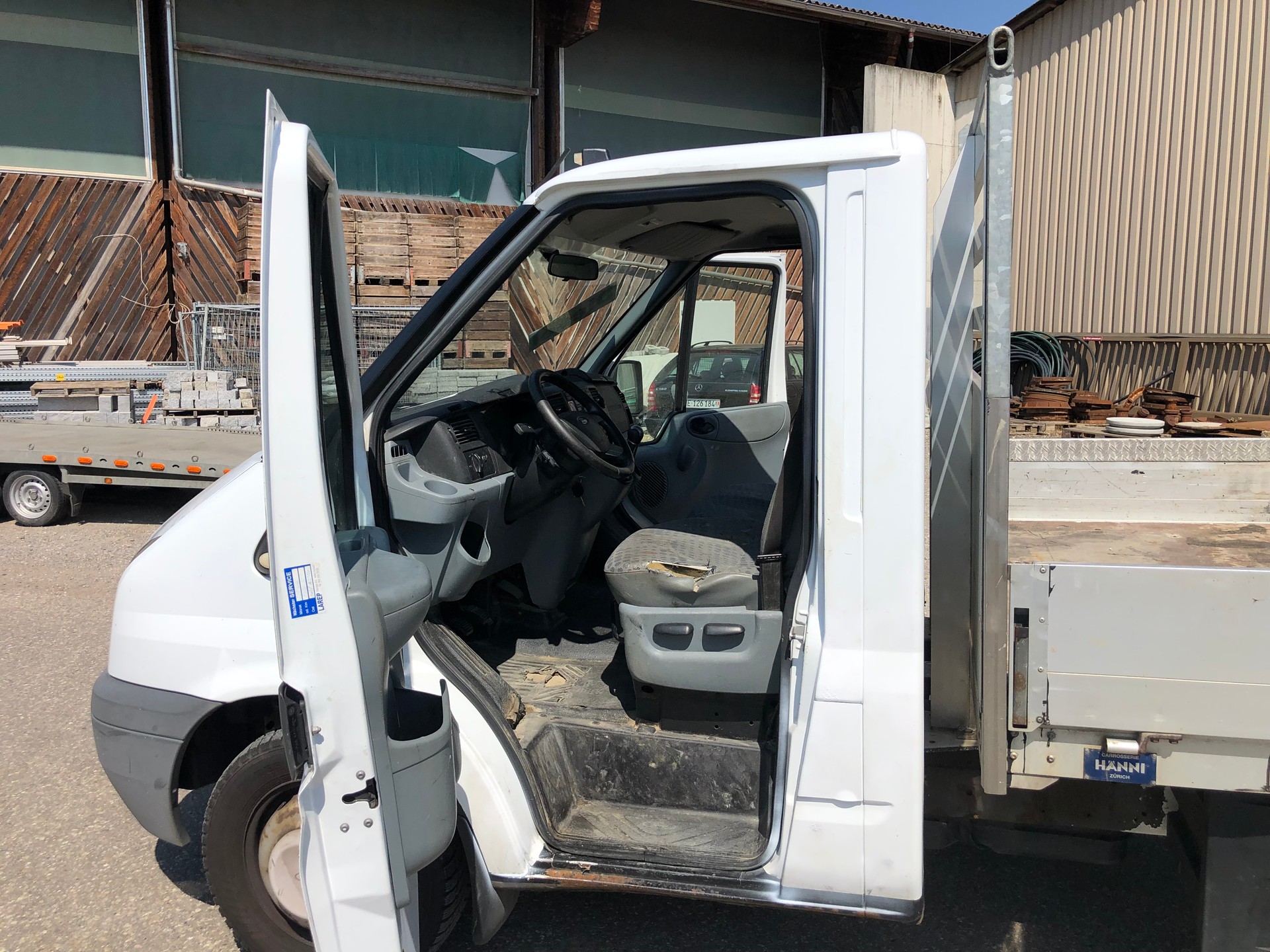FORD Transit 2.4 TDCi 350 M-image-8