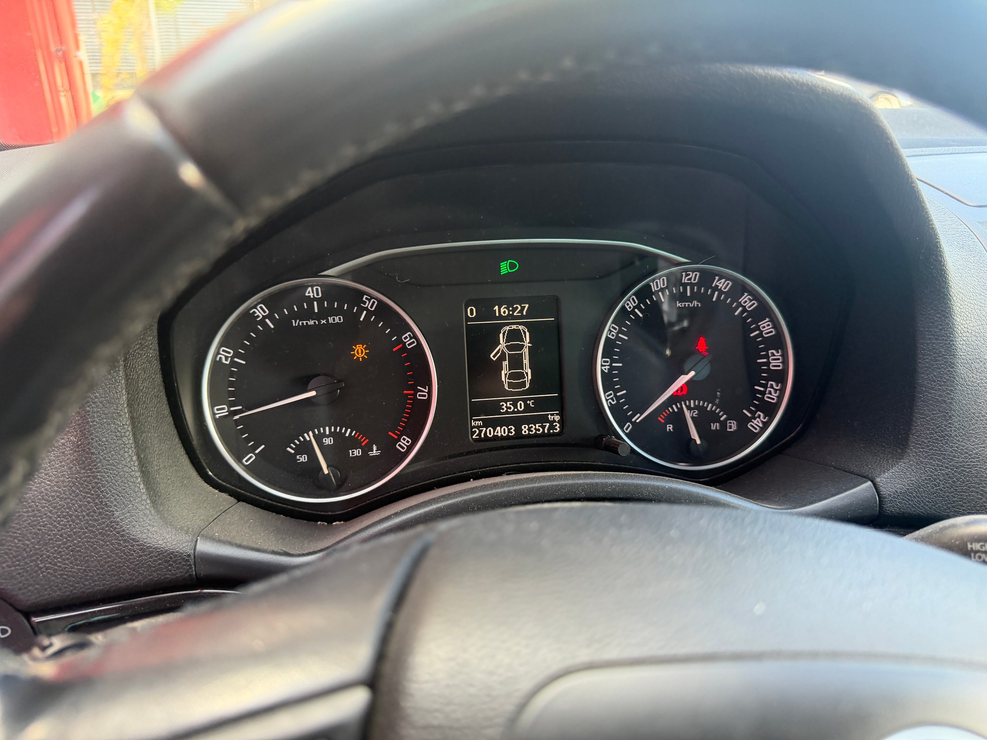 SKODA Octavia Combi 1.8 TSI Stöckli 4x4-image-9