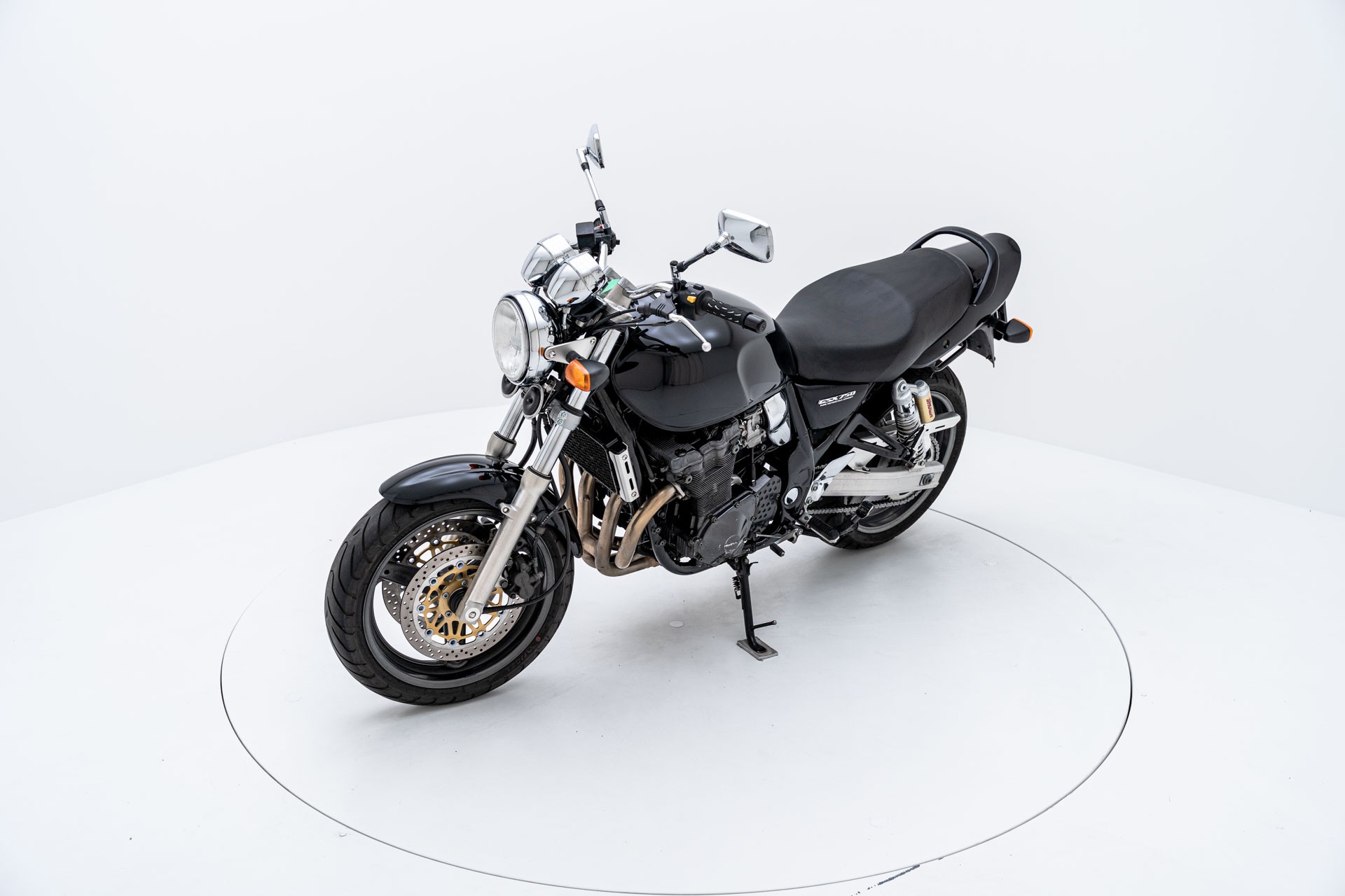 SUZUKI GSX 750 Inazuma-showroom-element-2