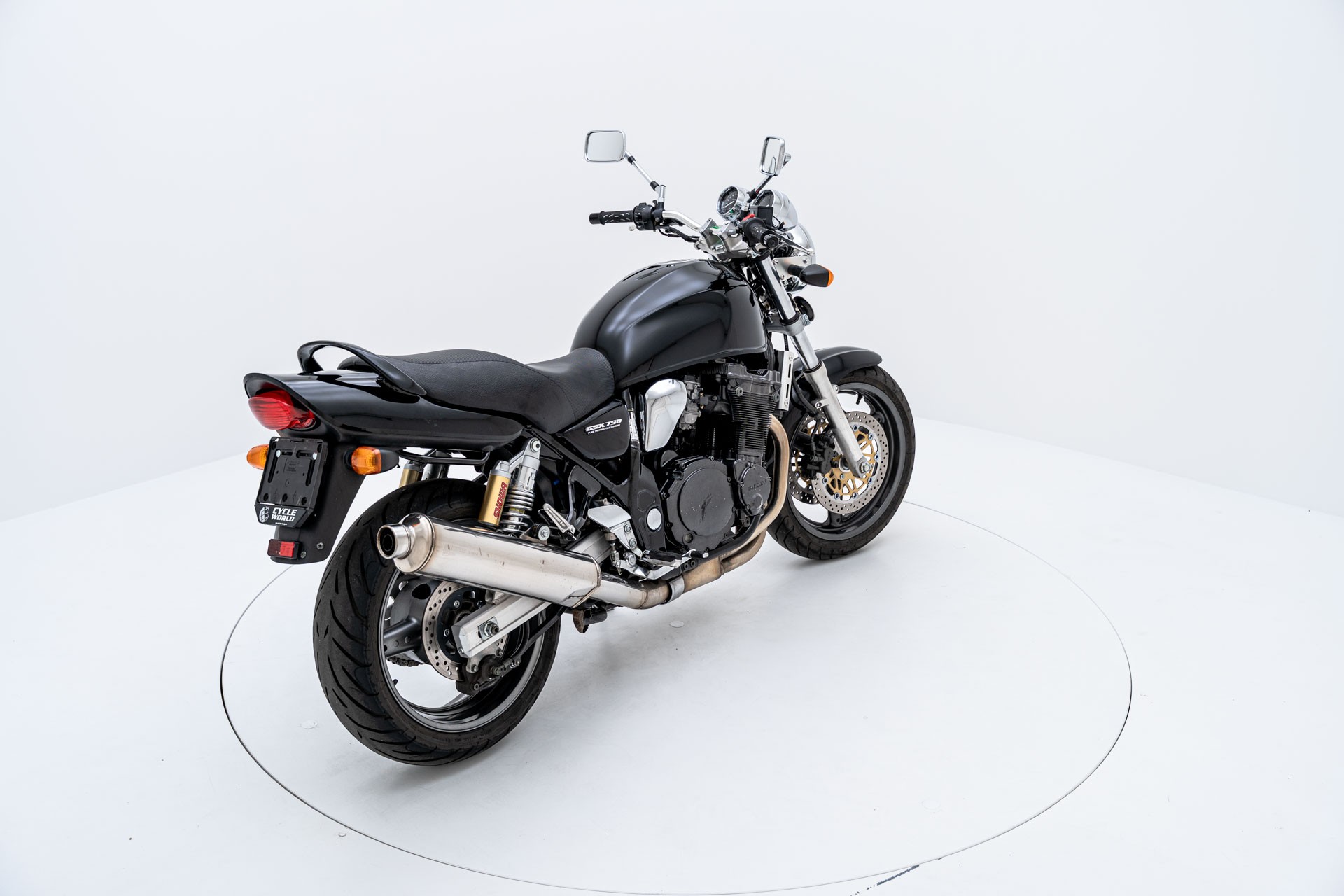 SUZUKI GSX 750 Inazuma-showroom-element-3