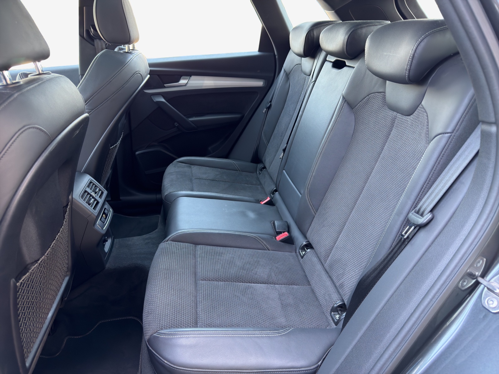 AUDI Q5 45 TFSI sport quattro S-tronic-image-11