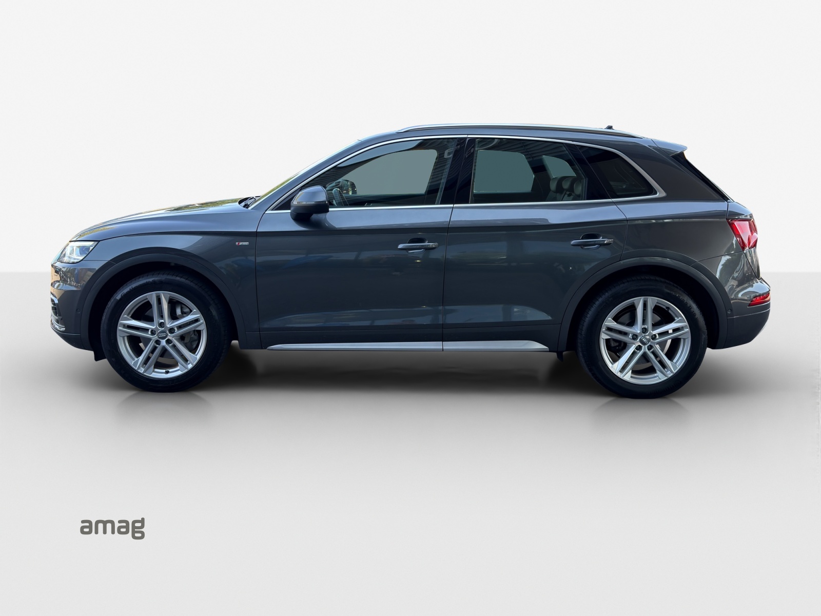 AUDI Q5 45 TFSI sport quattro S-tronic-image-1