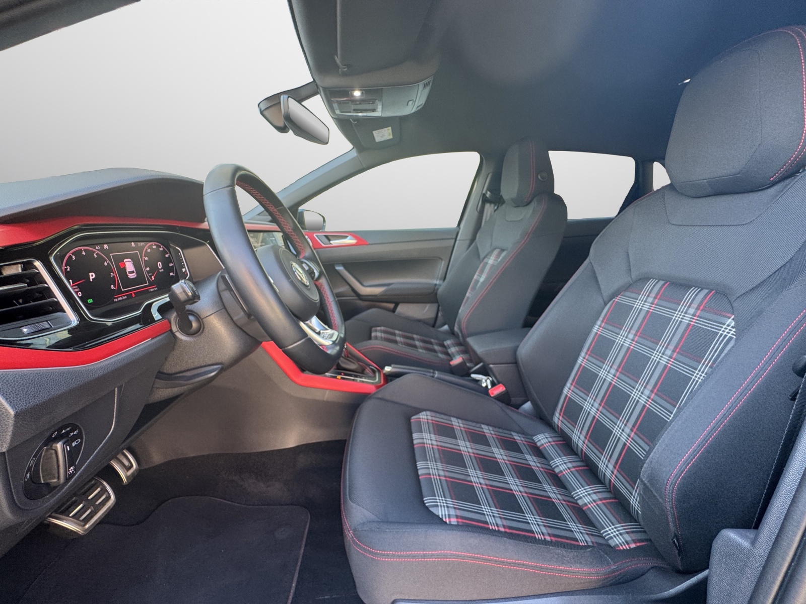 VW Polo 2.0 TSI GTI DSG-image-4