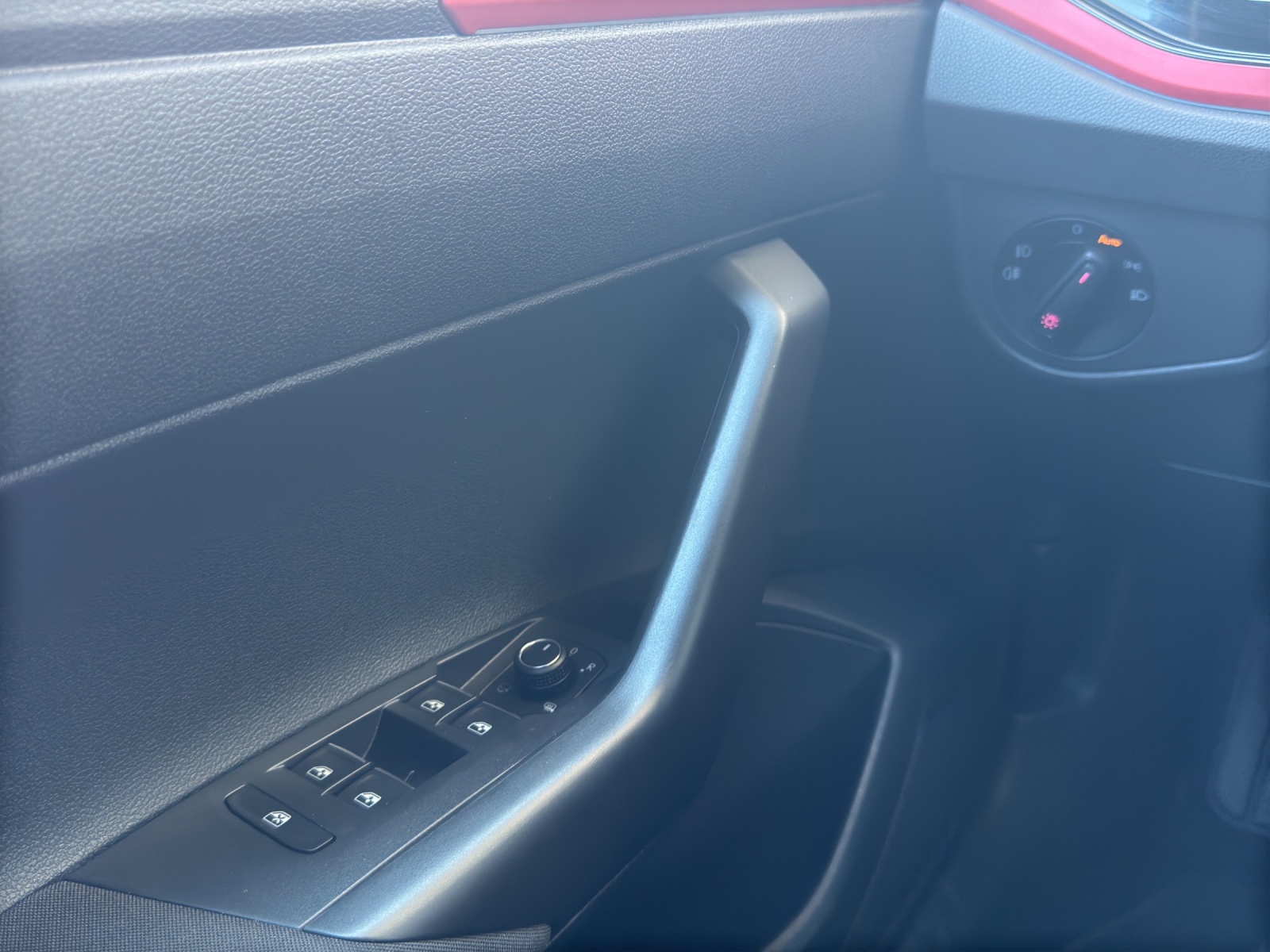 VW Polo 2.0 TSI GTI DSG-image-11