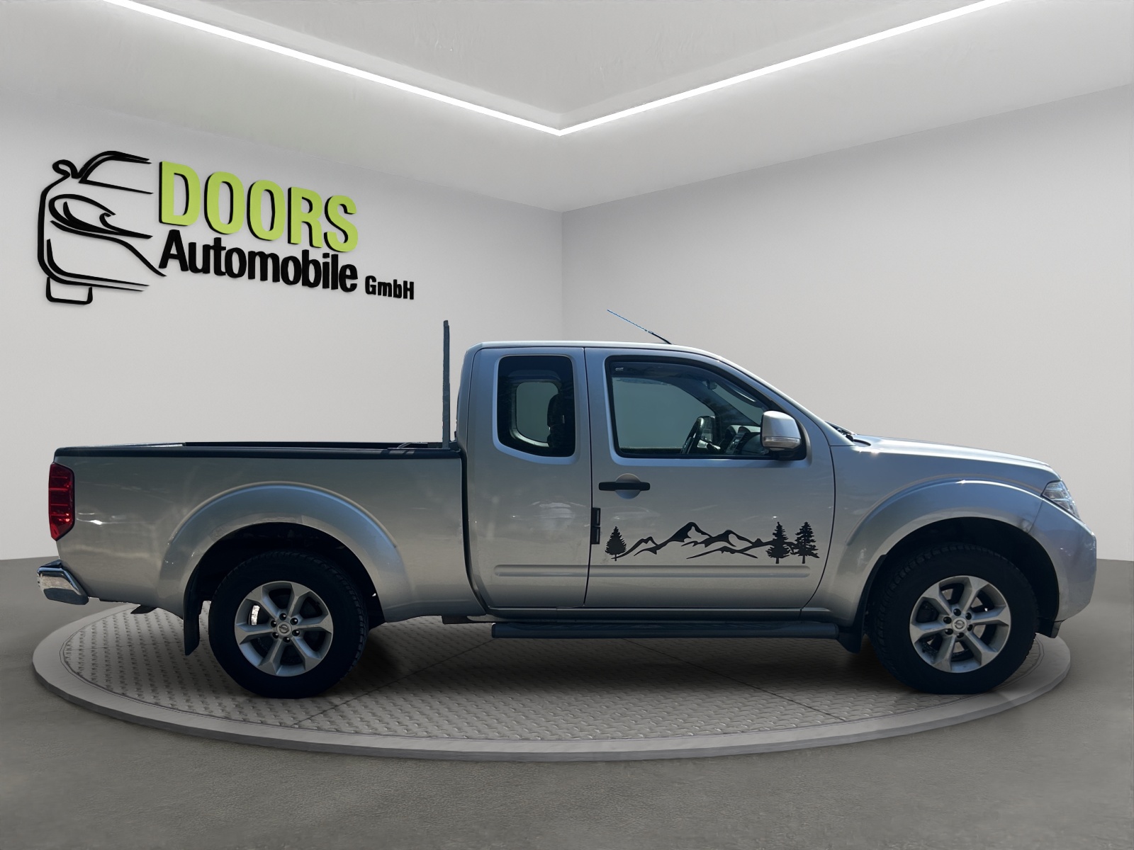 NISSAN Navara Double Cab SE 2.5 dCi 4WD-image-6