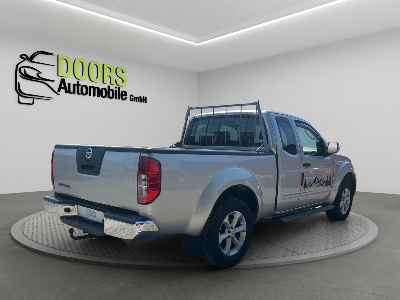 NISSAN Navara Double Cab SE 2.5 dCi 4WD-showroom-element-3