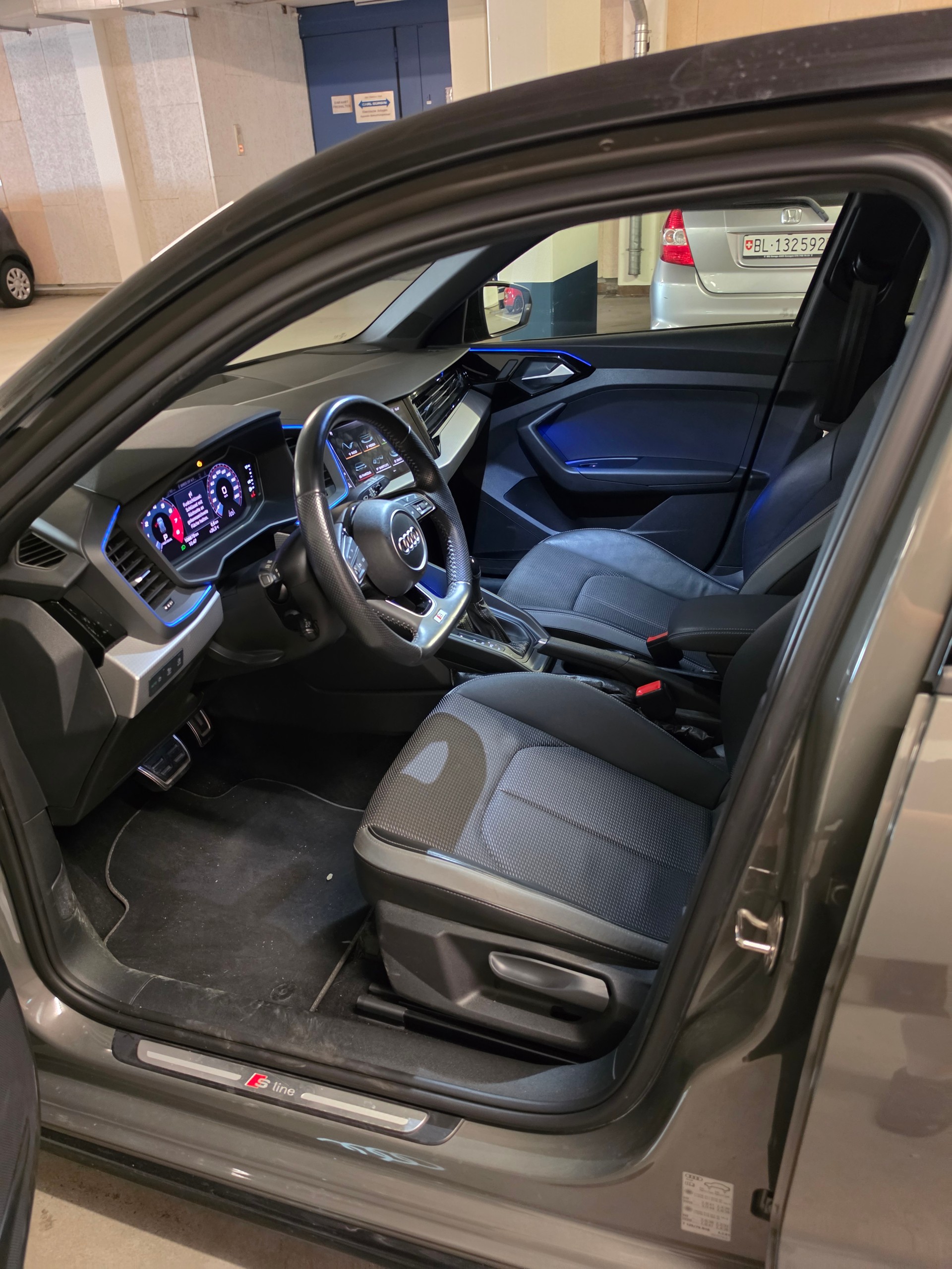 AUDI 2.0 40 TFSI S Line S-Tronic-image-4