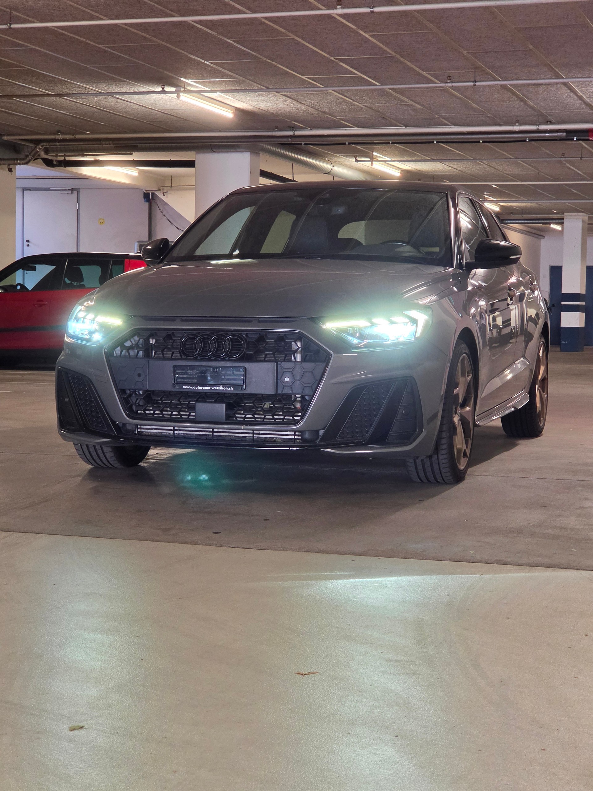 AUDI 2.0 40 TFSI S Line S-Tronic-image-1