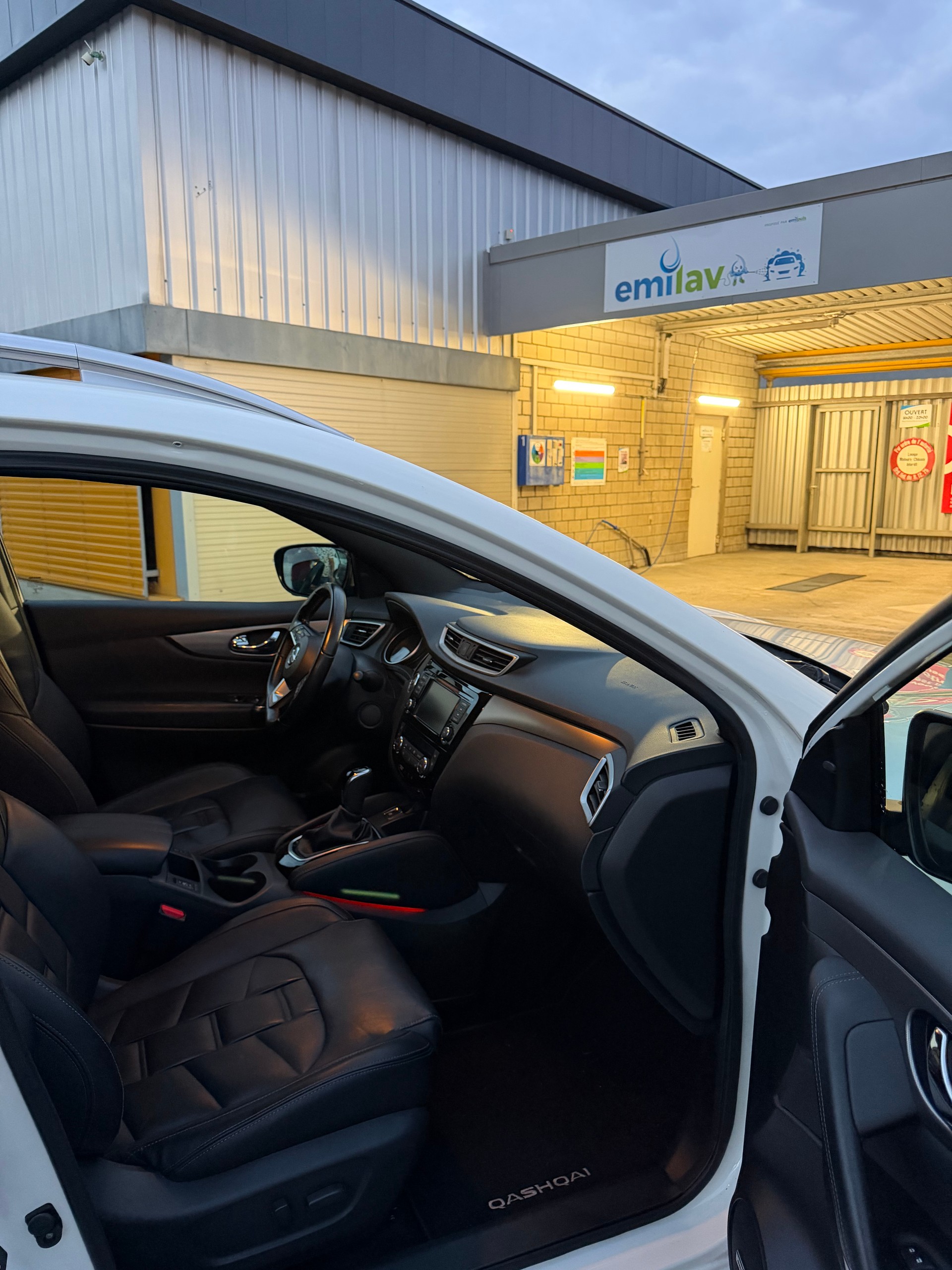 NISSAN Qashqai 1.7 dCi tekna+ Xtronic ALL-MODE 4x4-image-7