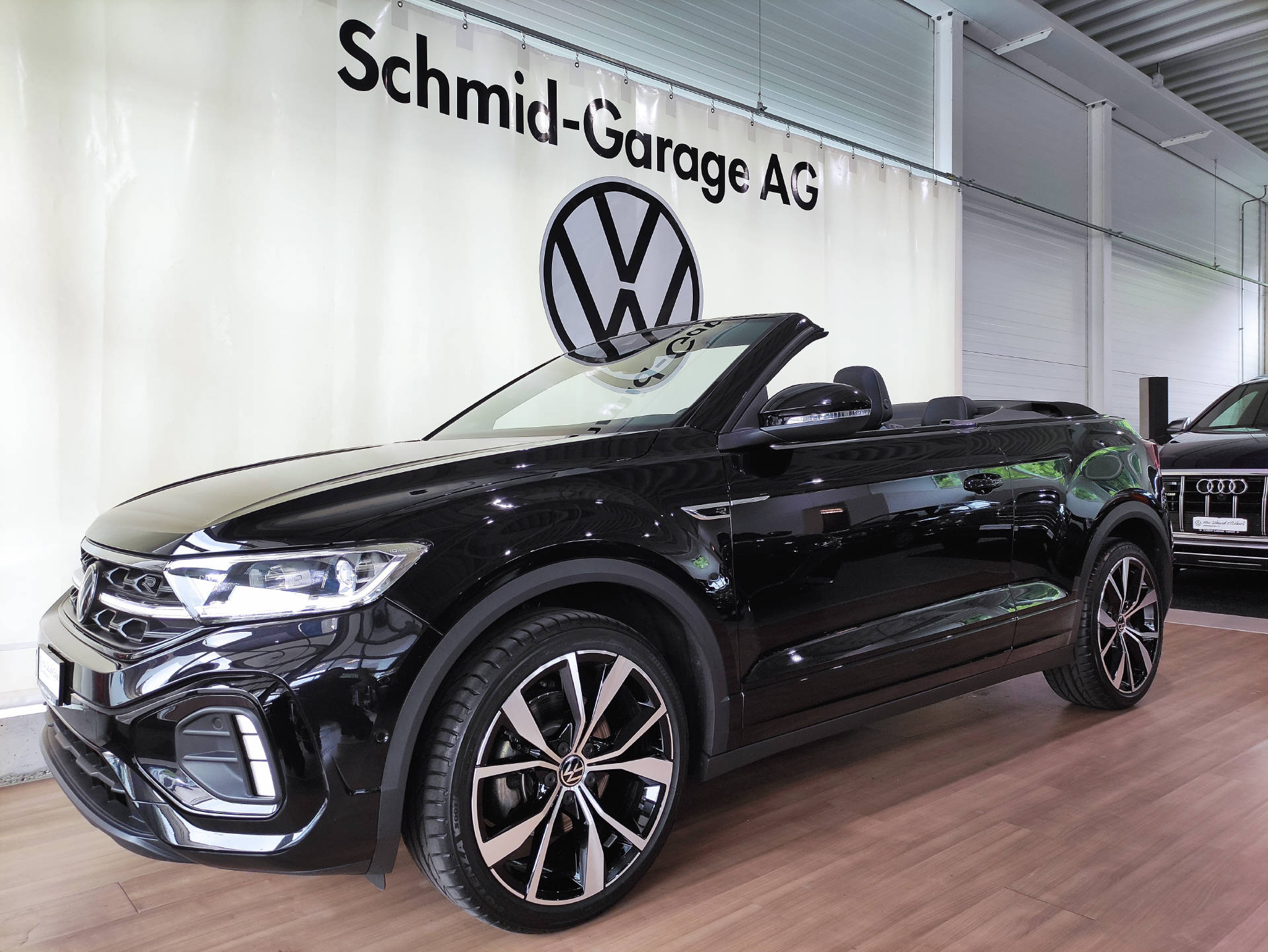VW T-Roc Cabriolet 1.5 TSI R-Line Black-Style DSG-image-1