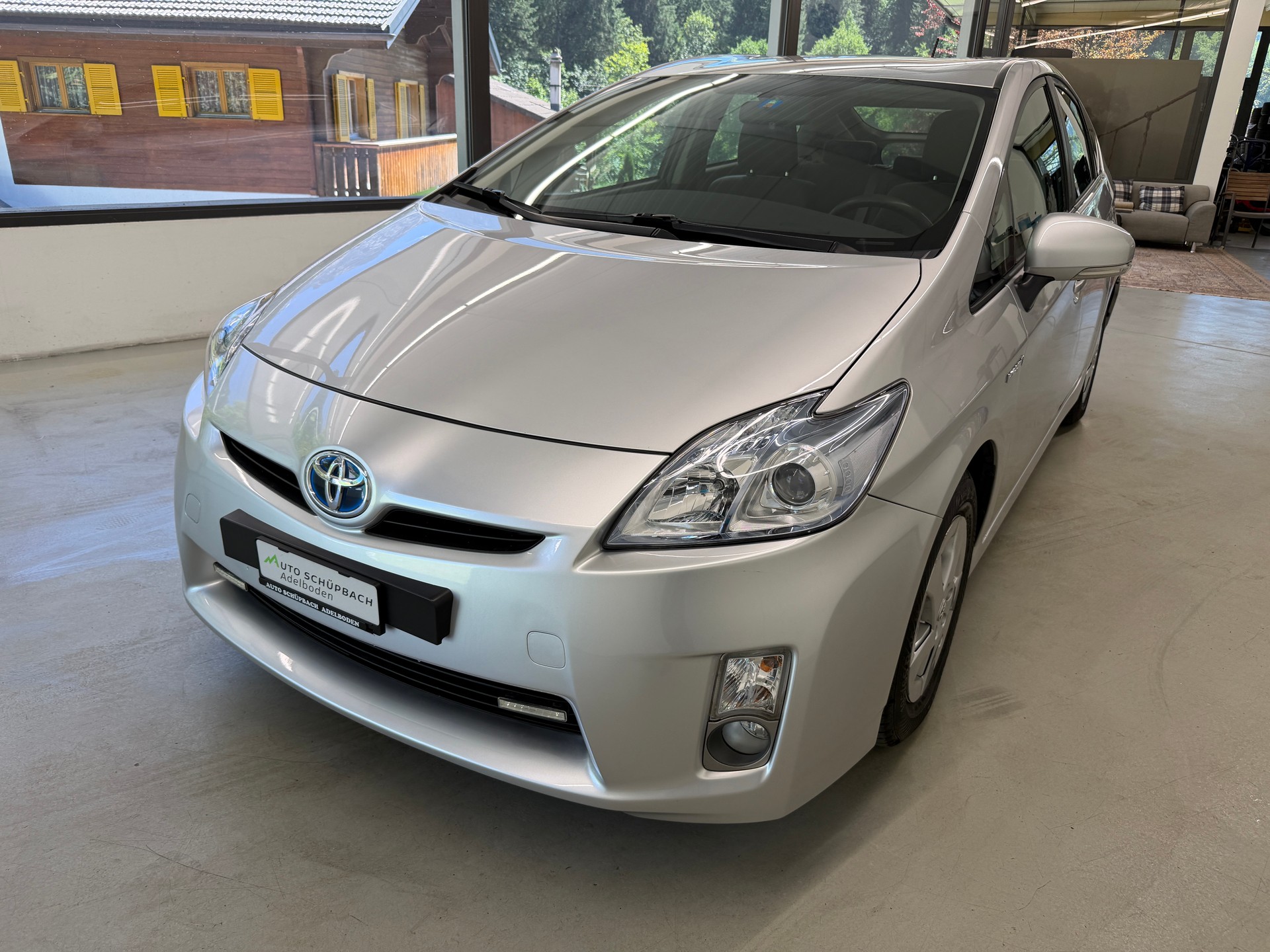 TOYOTA Prius 1.8 16V HSD Sol-image-9