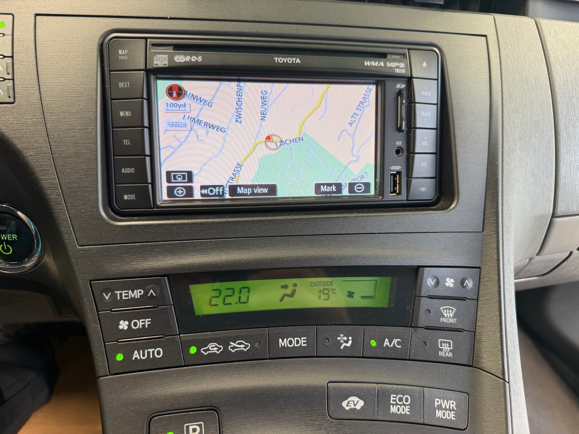 TOYOTA Prius 1.8 16V HSD Sol-image-21