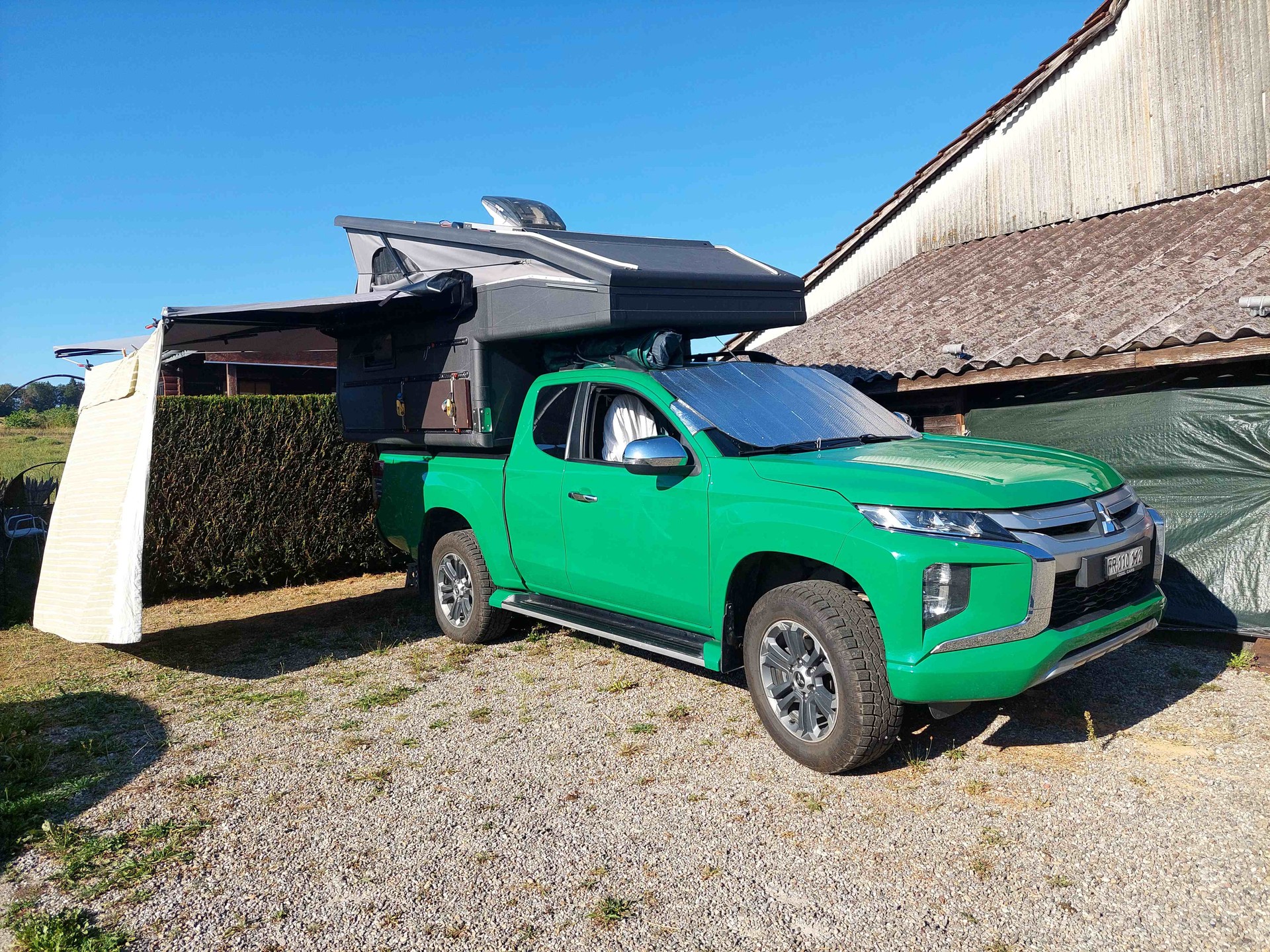MITSUBISHI L 200-image-2