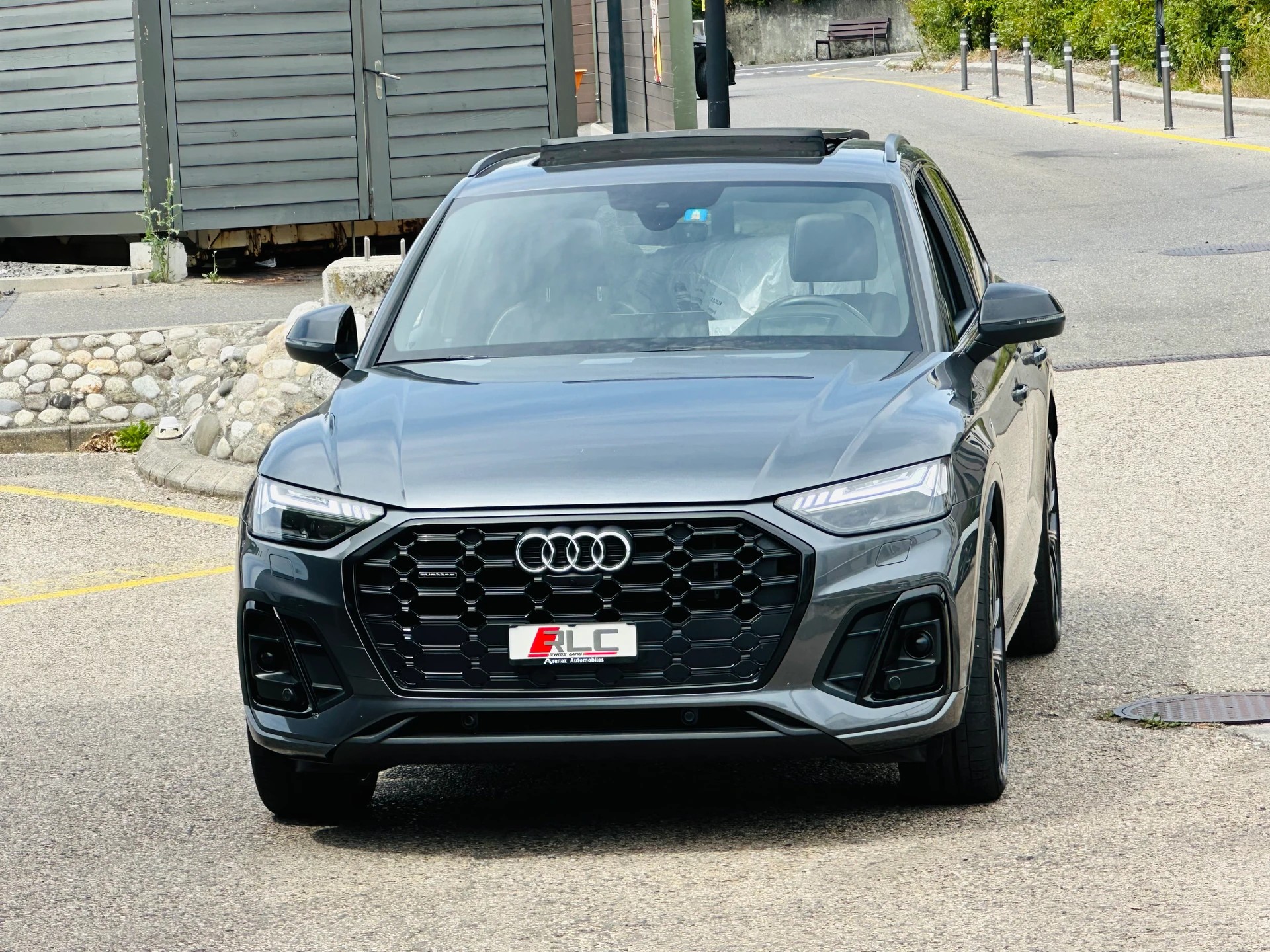 AUDI Q5 55 TFSI e PHEV S line quattro S-tronic-image-8