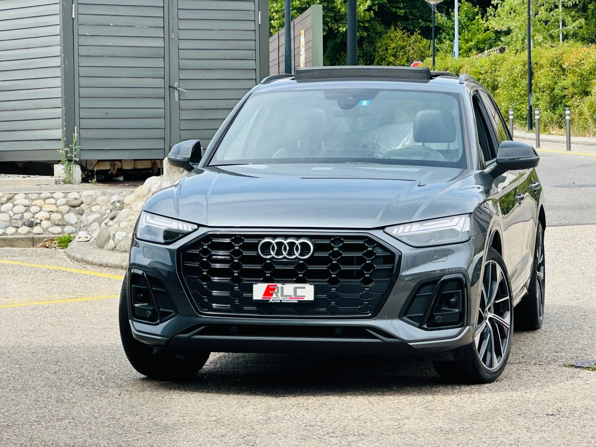 AUDI Q5 55 TFSI e PHEV S line quattro S-tronic-image-4
