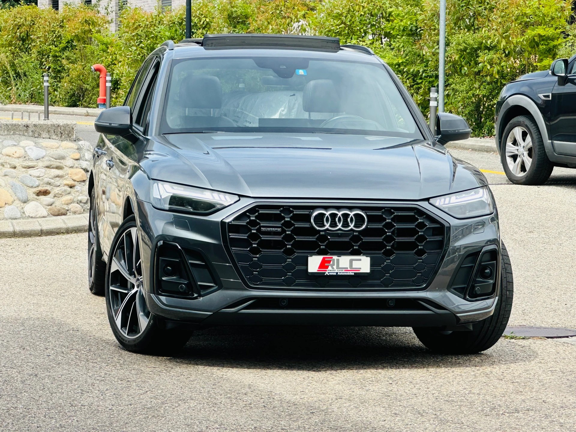 AUDI Q5 55 TFSI e PHEV S line quattro S-tronic-image-1