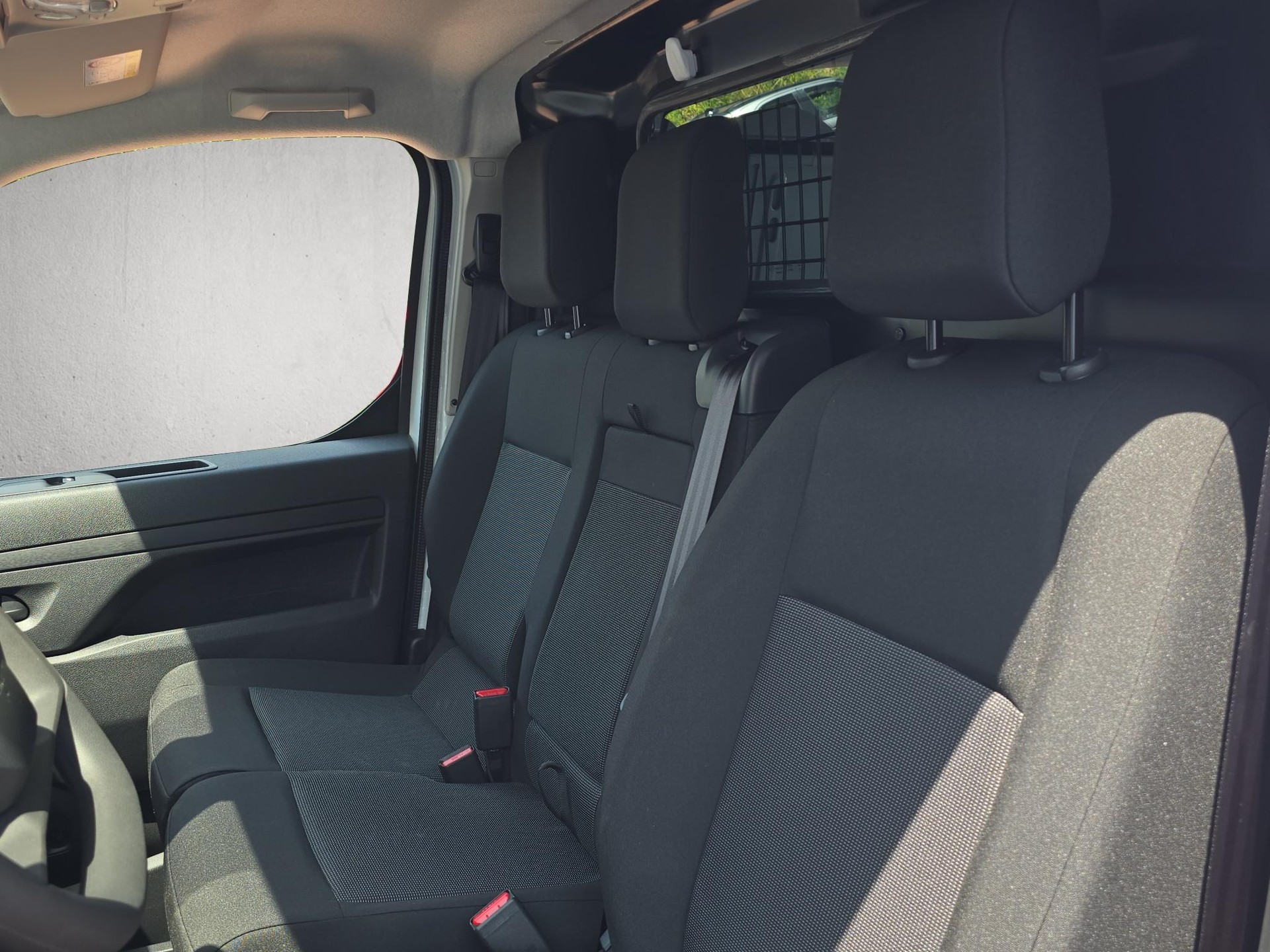 TOYOTA PROACE Van L1 1.5 D Active-image-9
