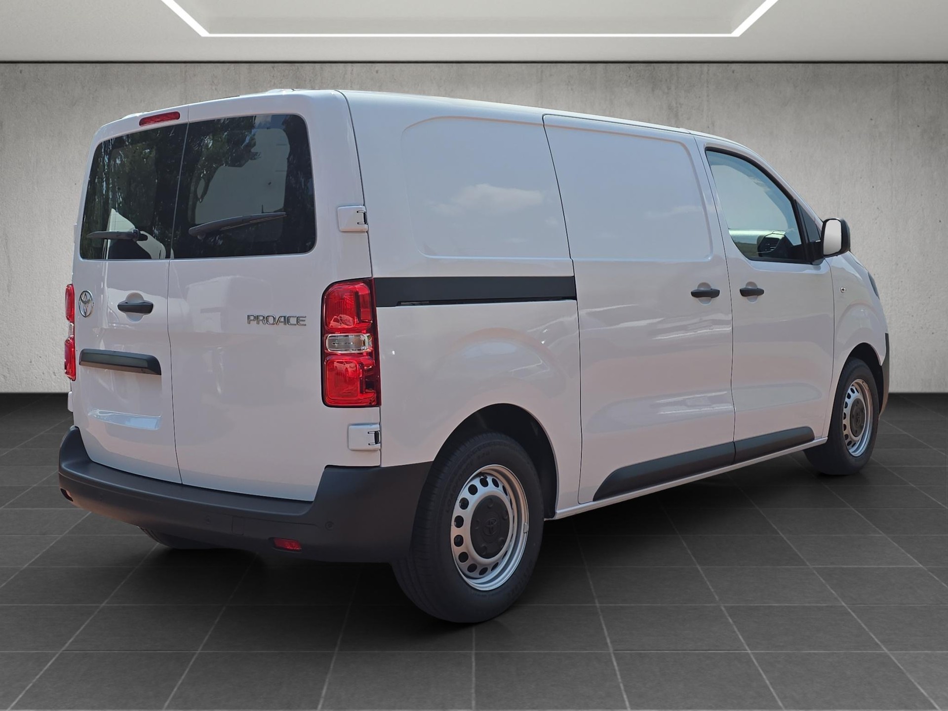TOYOTA PROACE Van L1 1.5 D Active-image-4
