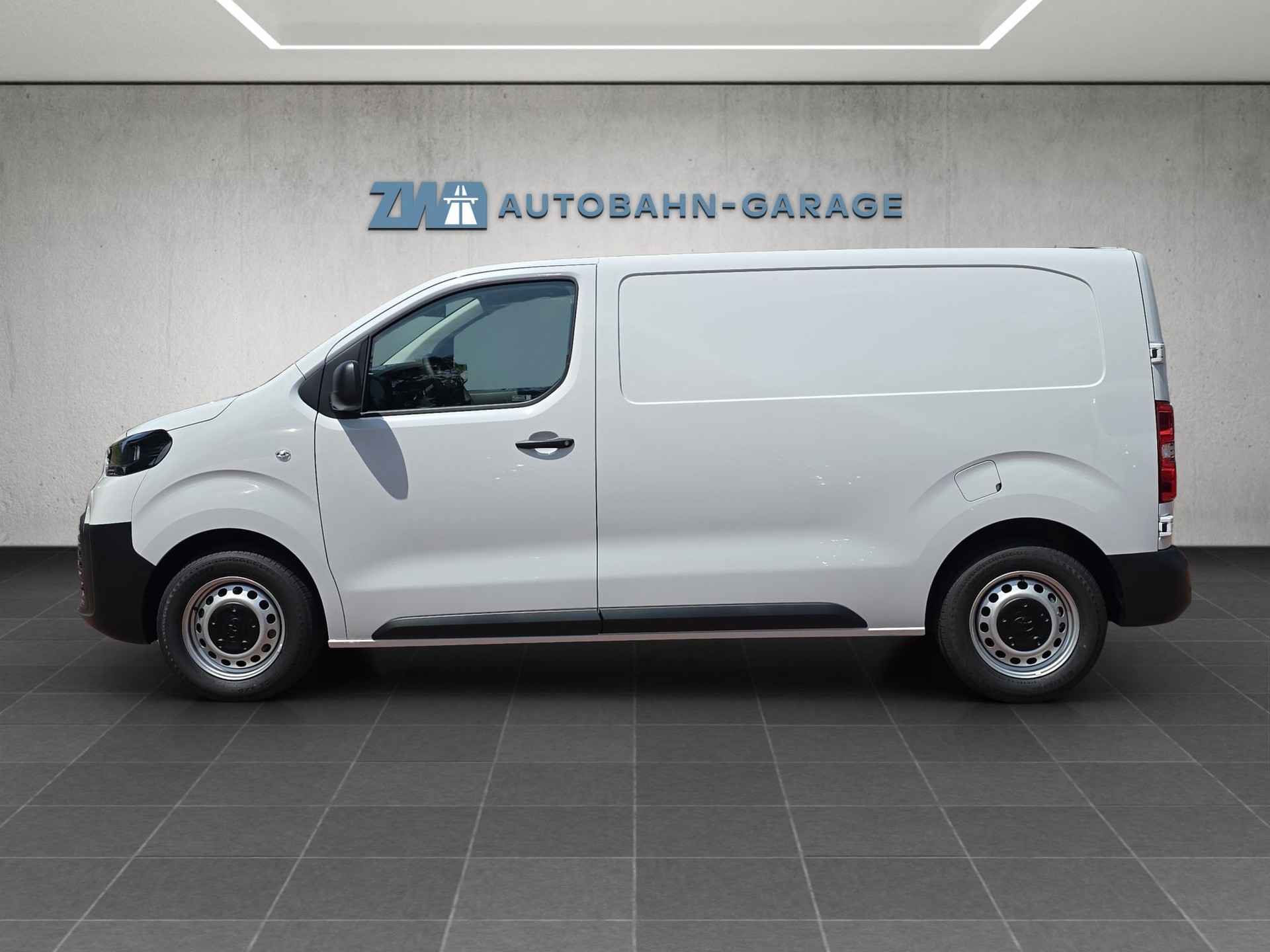 TOYOTA PROACE Van L1 1.5 D Active-image-1