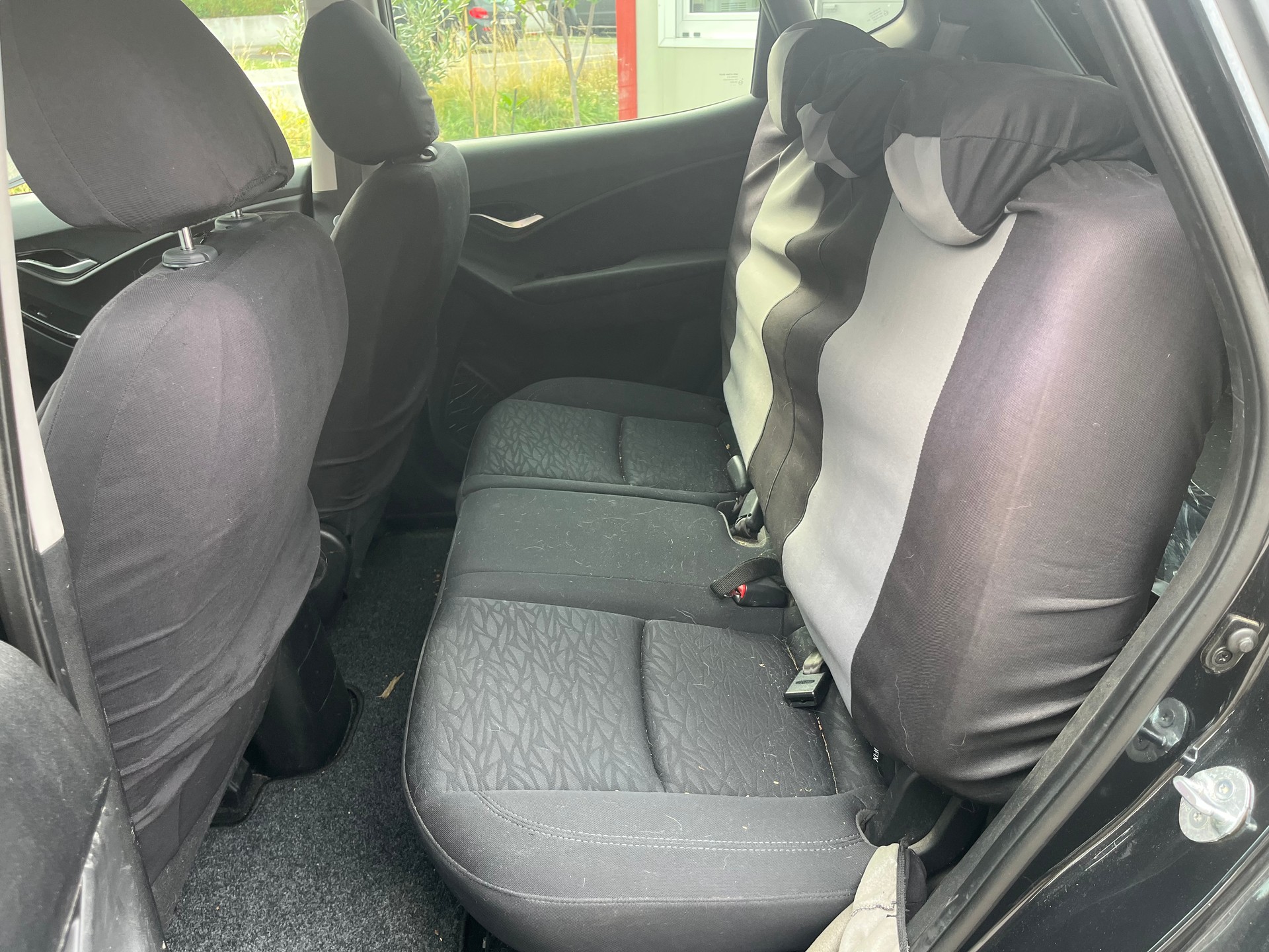 HYUNDAI iX20 1.6 Premium-image-8