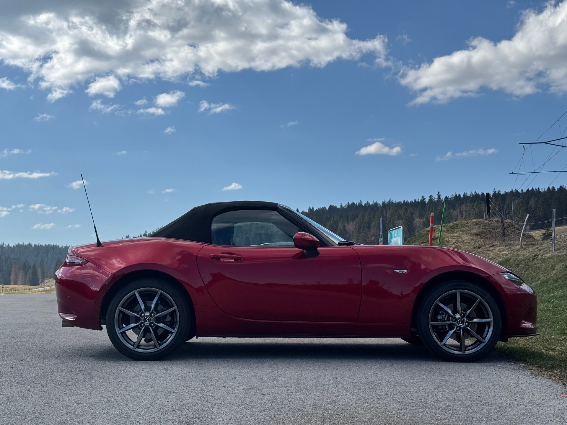 MAZDA MX-5-image-2