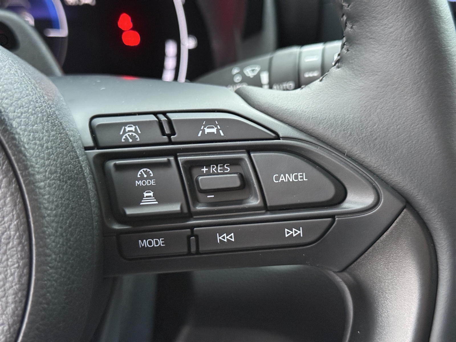 TOYOTA Yaris Cross 1.5 Style Drive 4x2 Hybrid-image-24