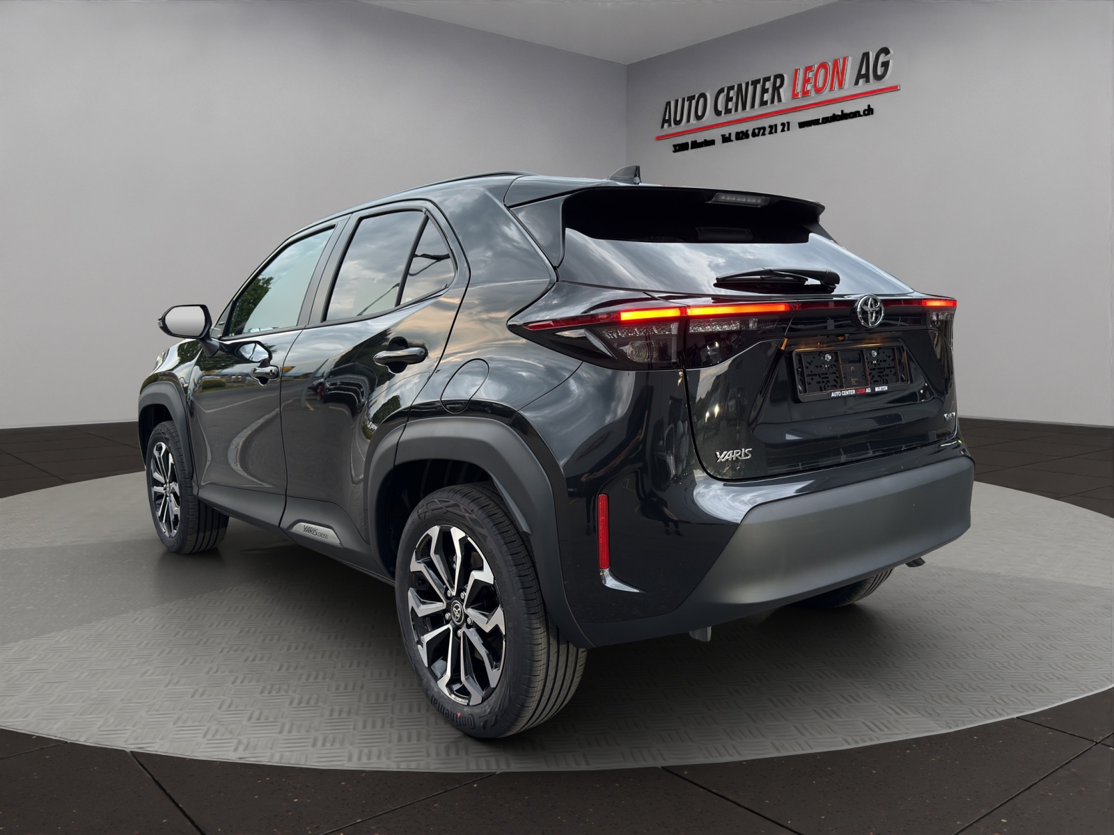 TOYOTA Yaris Cross 1.5 Style Drive 4x2 Hybrid-image-3