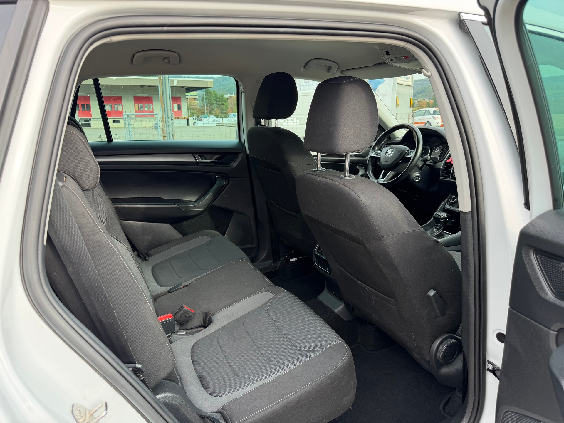 SKODA Kodiaq 2.0 TSI Style DSG 4x4-image-9
