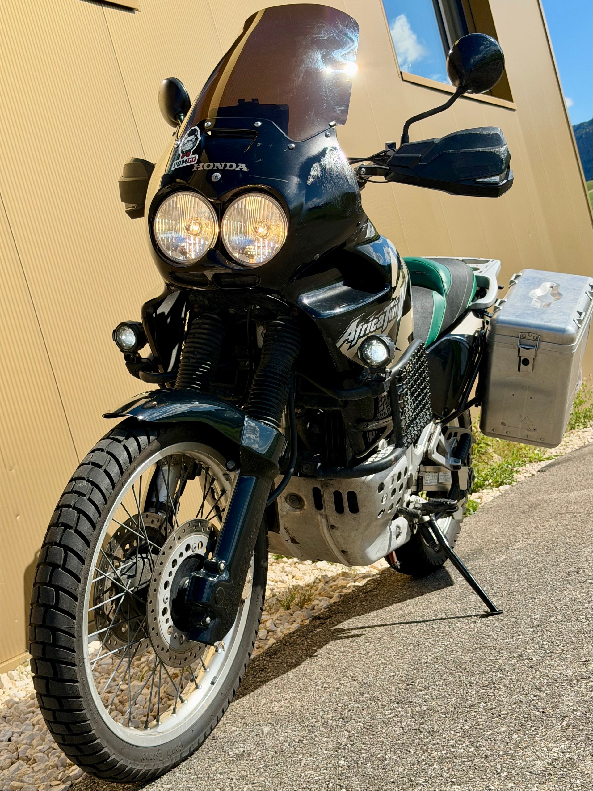 HONDA XRV 750 Africa Twin-image-7