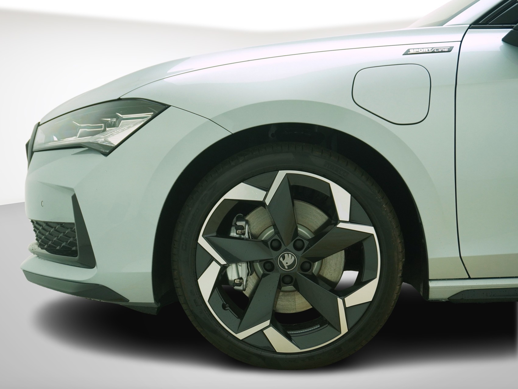SKODA Superb 1.5 TSI Plug-in-Hybrid Sportline DSG-image-6