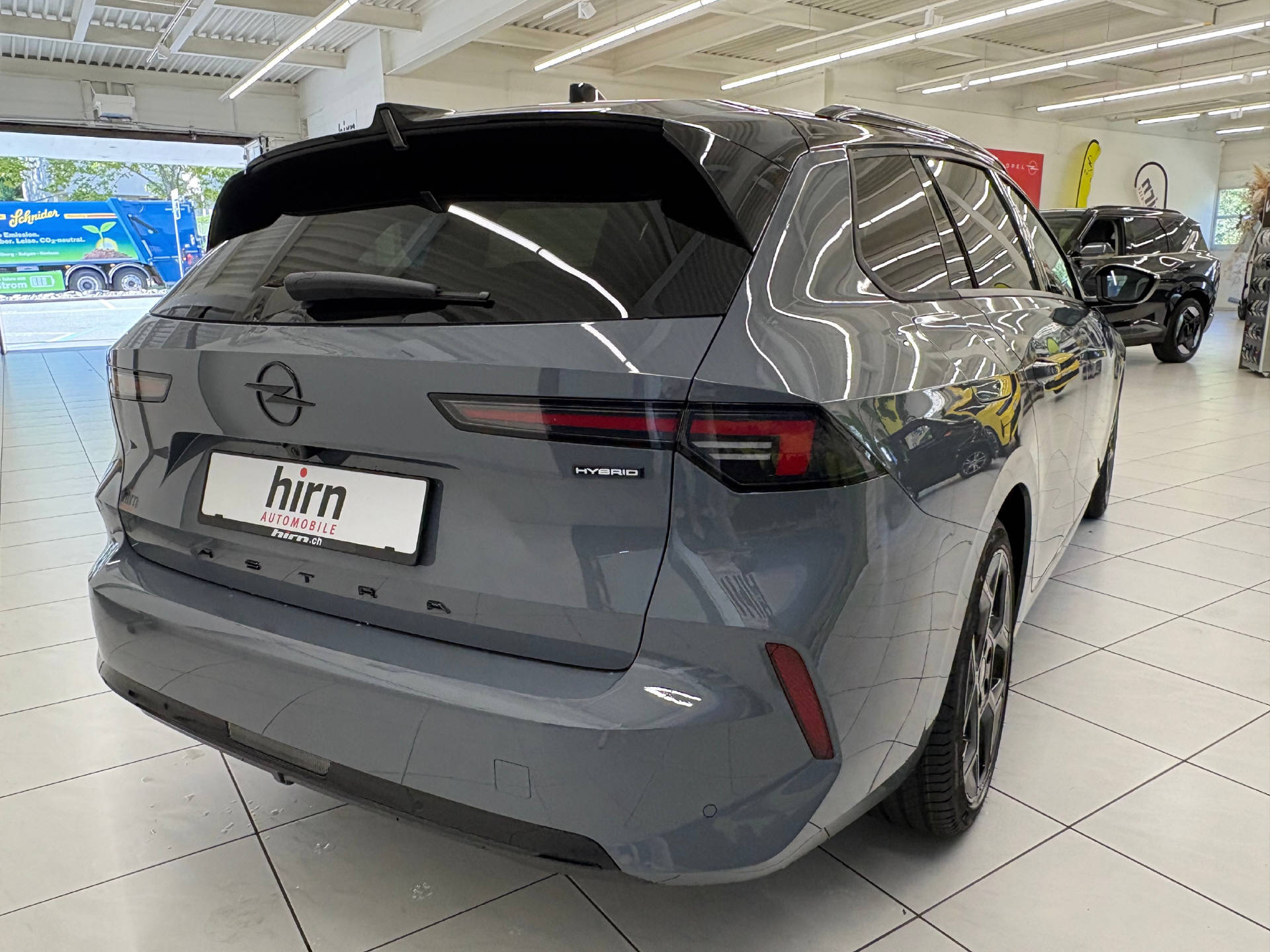 OPEL Astra Sports Tourer 1.2 T Hybrid Ultimate-image-4
