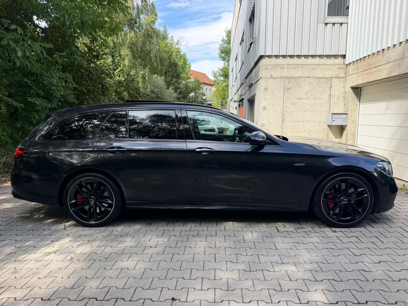 MERCEDES-BENZ AMG E 53 T 4Matic+ Speedshift 9G-TCT-image-5