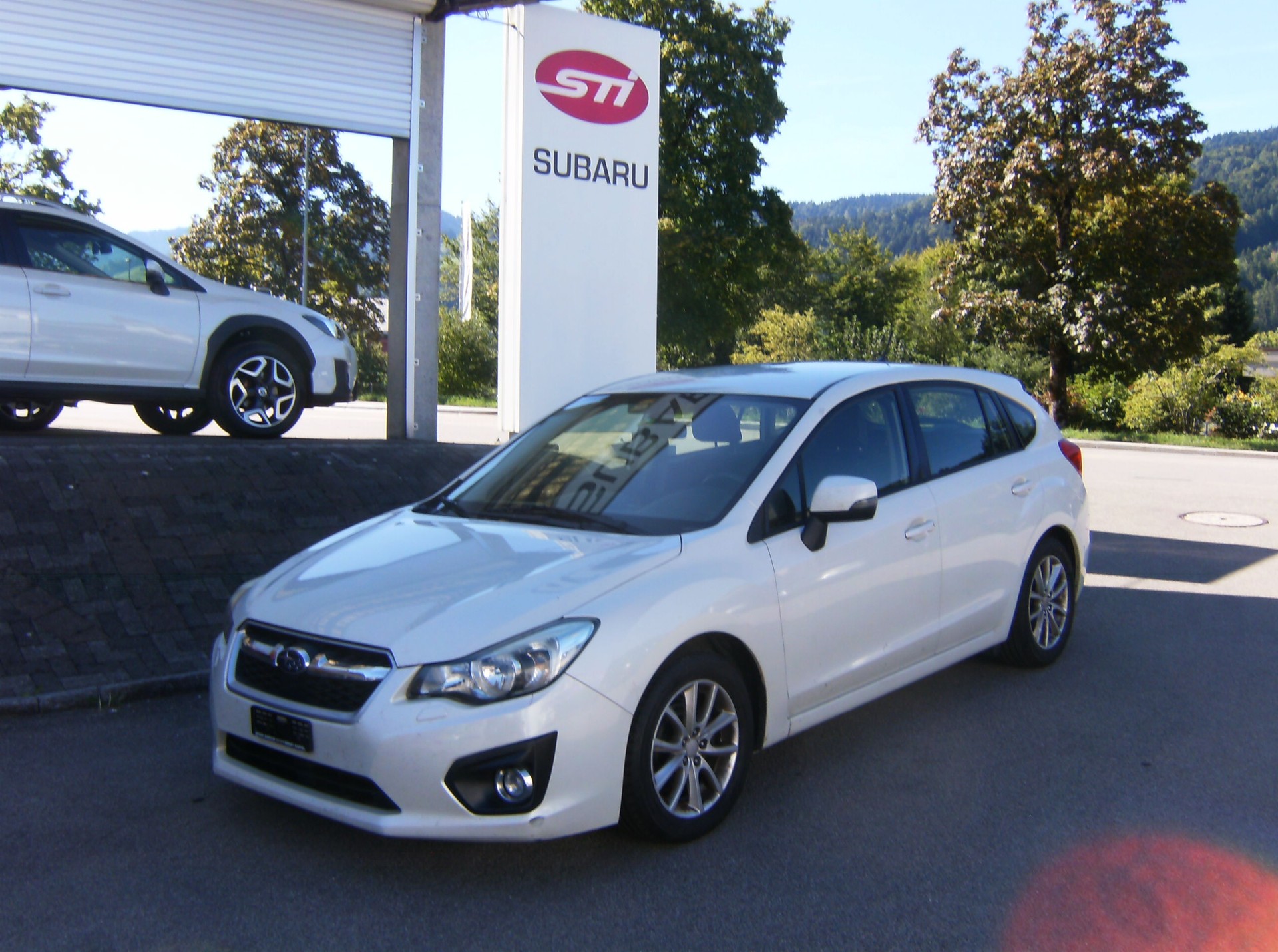 SUBARU Impreza 1.6 Swiss two CVT