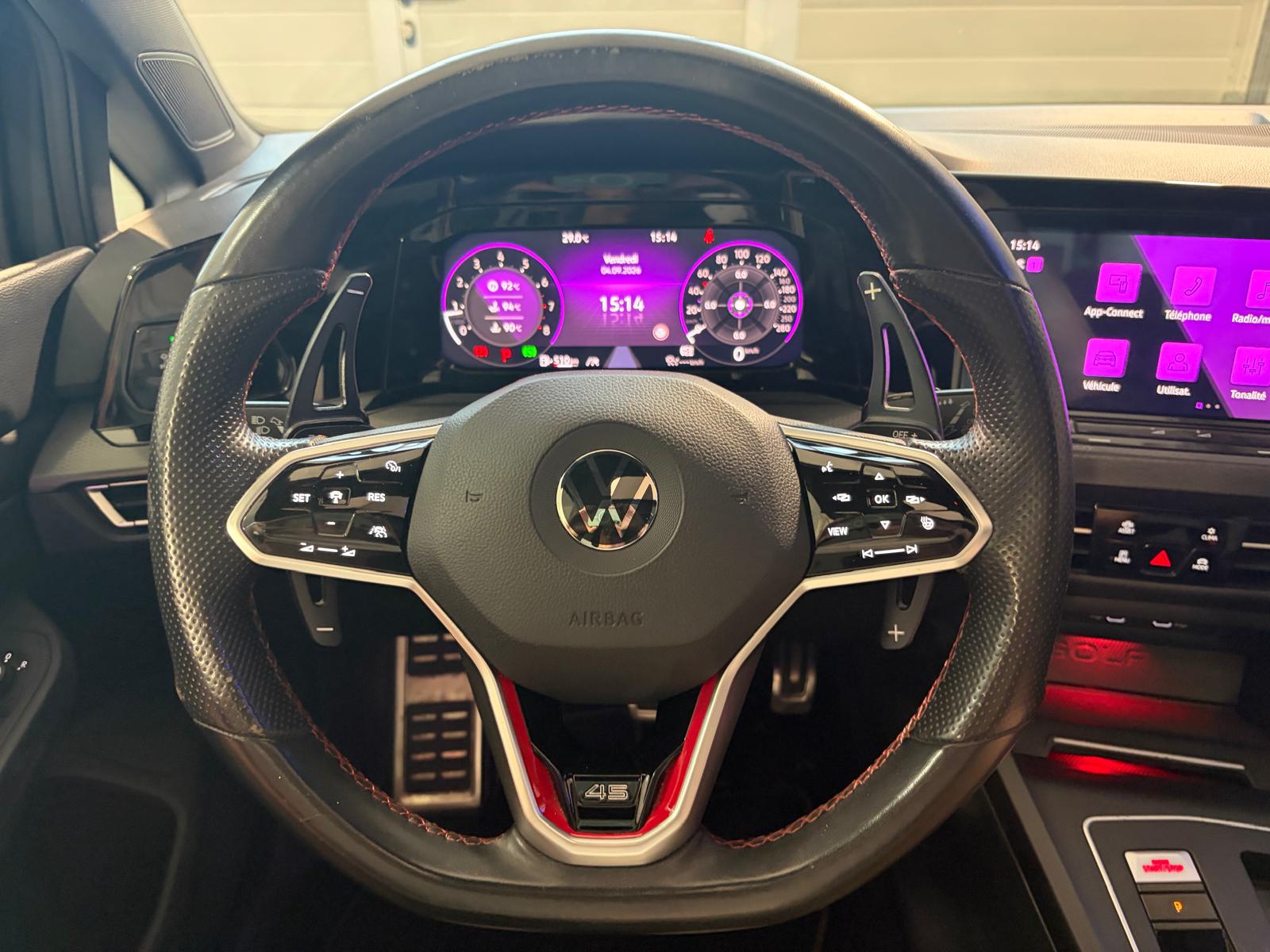 VW Golf 2.0 TSI GTI Clubsport 45 DSG - Akrapovic - Toit ouvrant-image-16