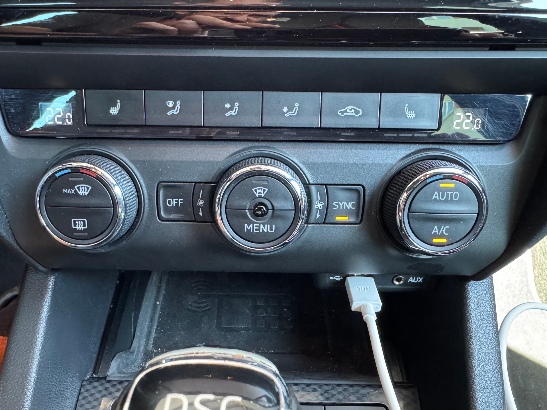 SKODA Octavia Combi 2.0 TSI RS DSG-image-18
