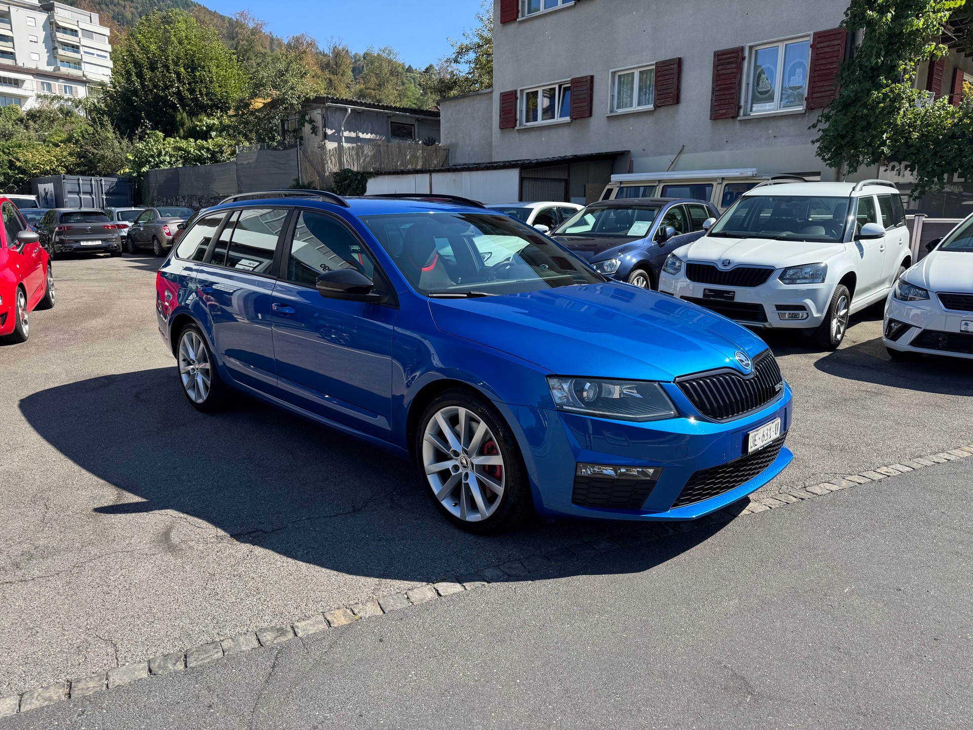 SKODA Octavia Combi 2.0 TSI RS DSG-image-4