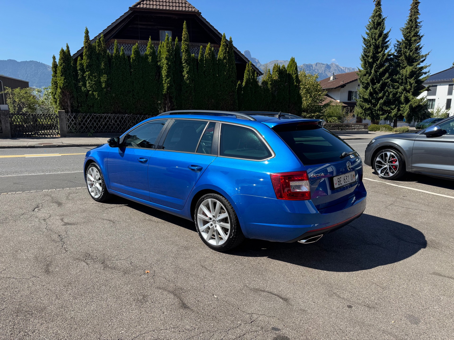 SKODA Octavia Combi 2.0 TSI RS DSG-image-8