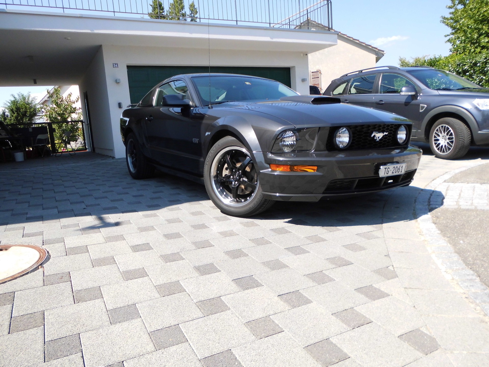 FORD 4.6 V8 Premium-image-1